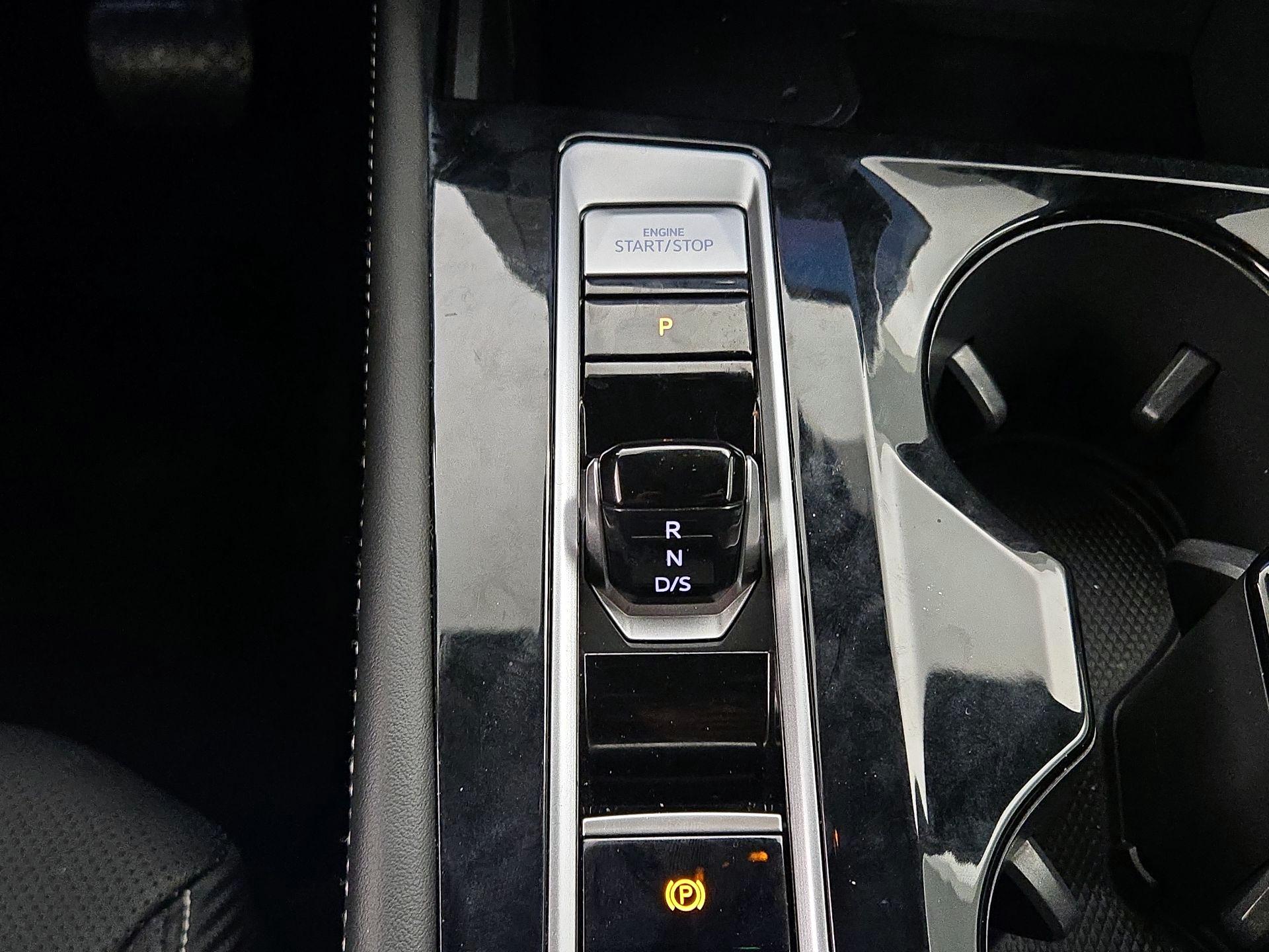 Thumbnail: 2024 Volkswagen Atlas - 17