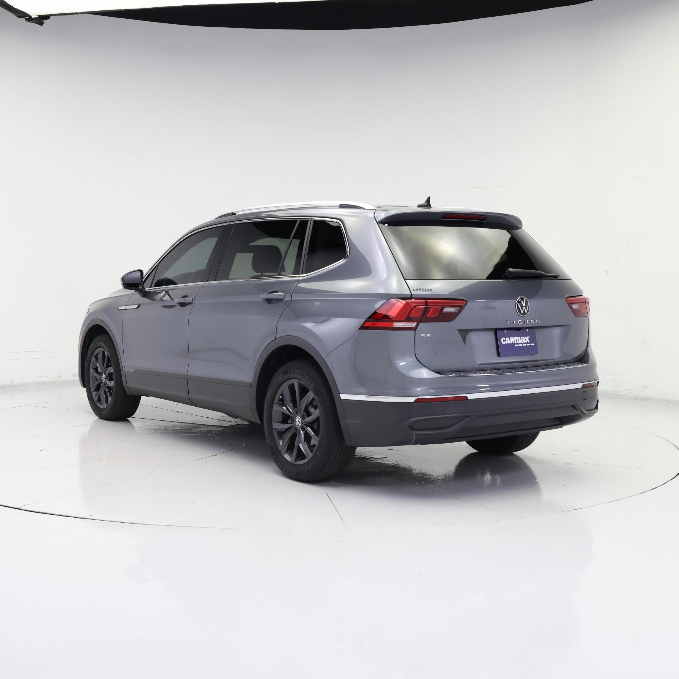 Thumbnail: 2024 Volkswagen Tiguan - 2