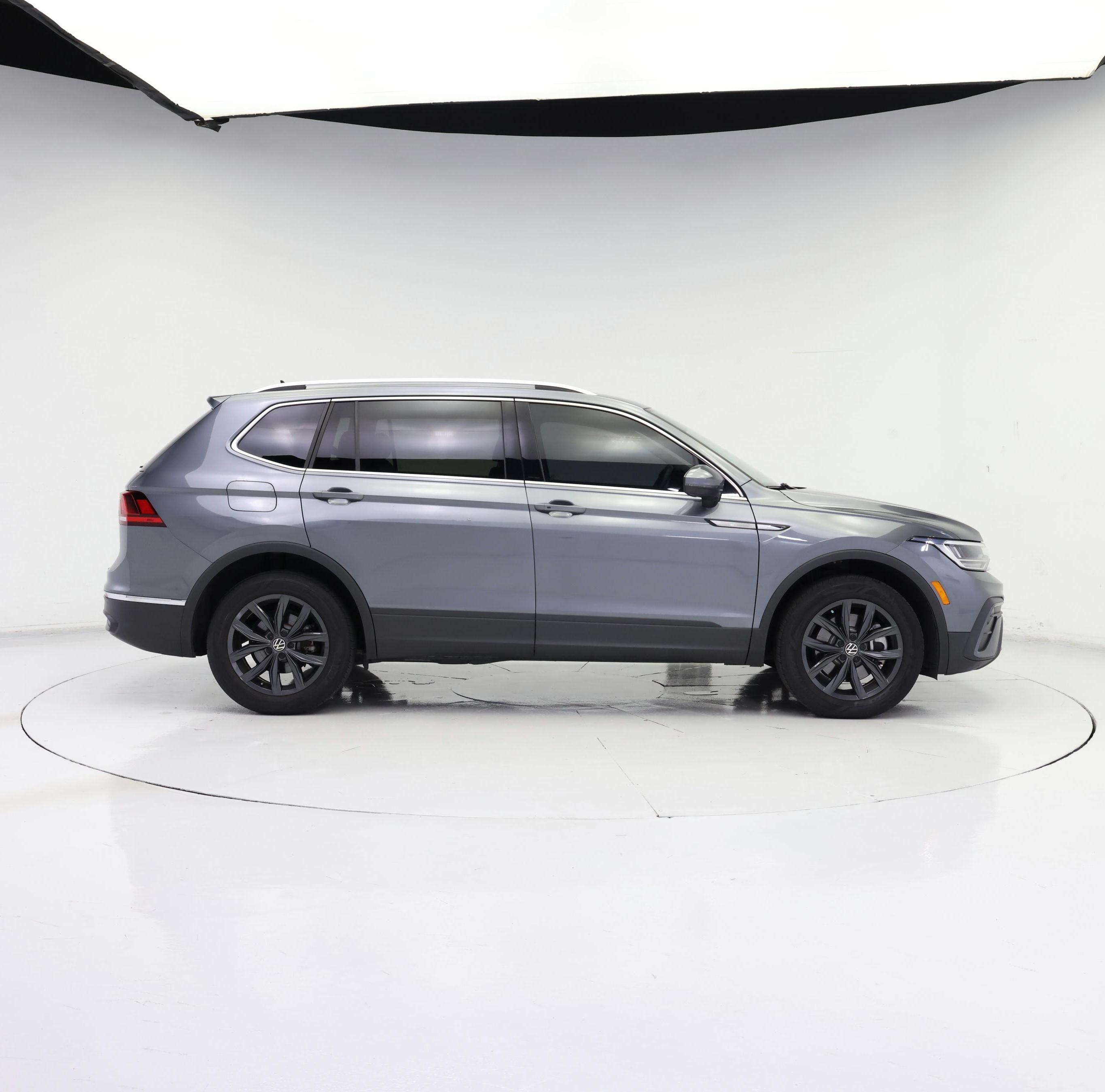 Thumbnail: 2024 Volkswagen Tiguan - 7