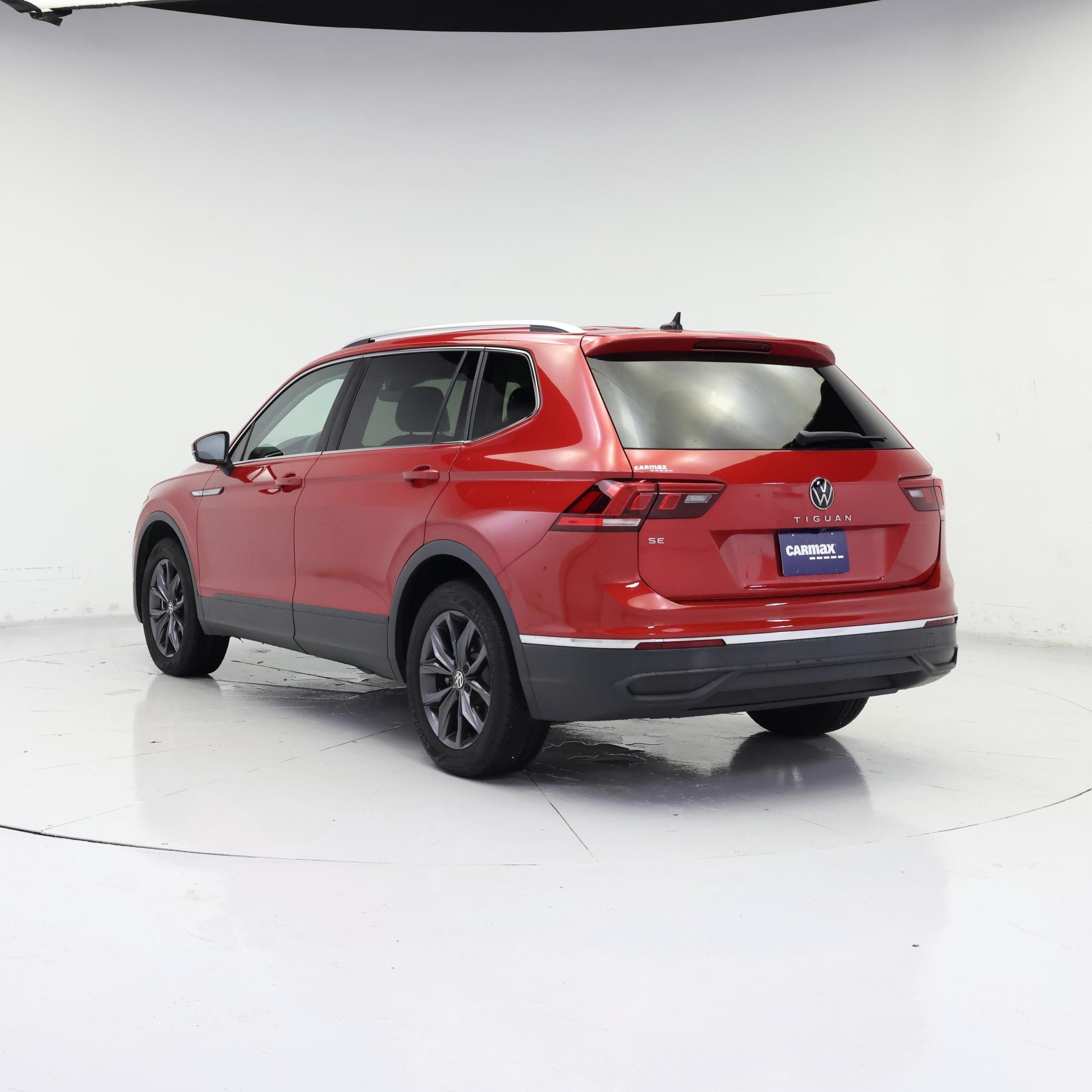 Thumbnail: 2023 Volkswagen Tiguan - 2