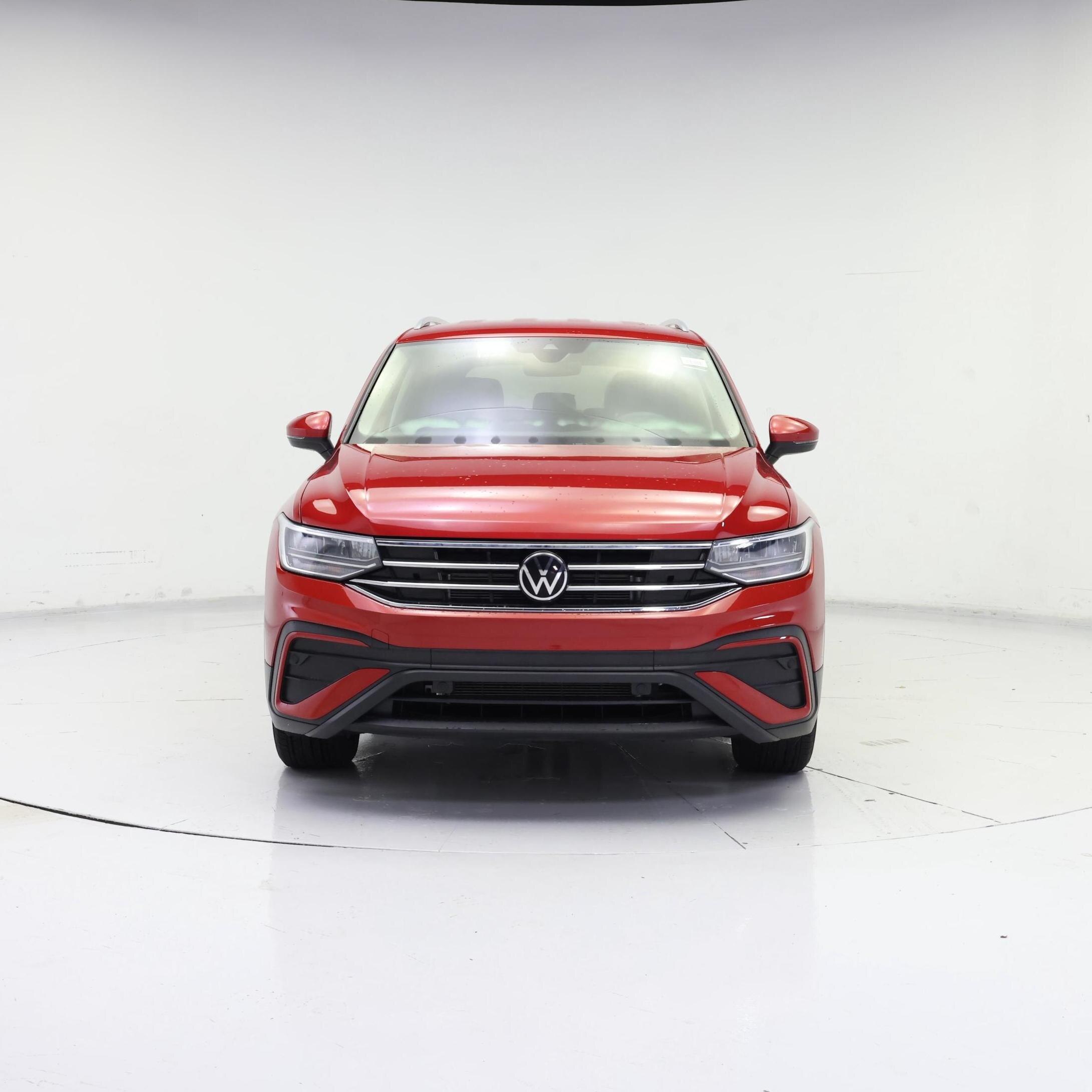 Thumbnail: 2023 Volkswagen Tiguan - 5