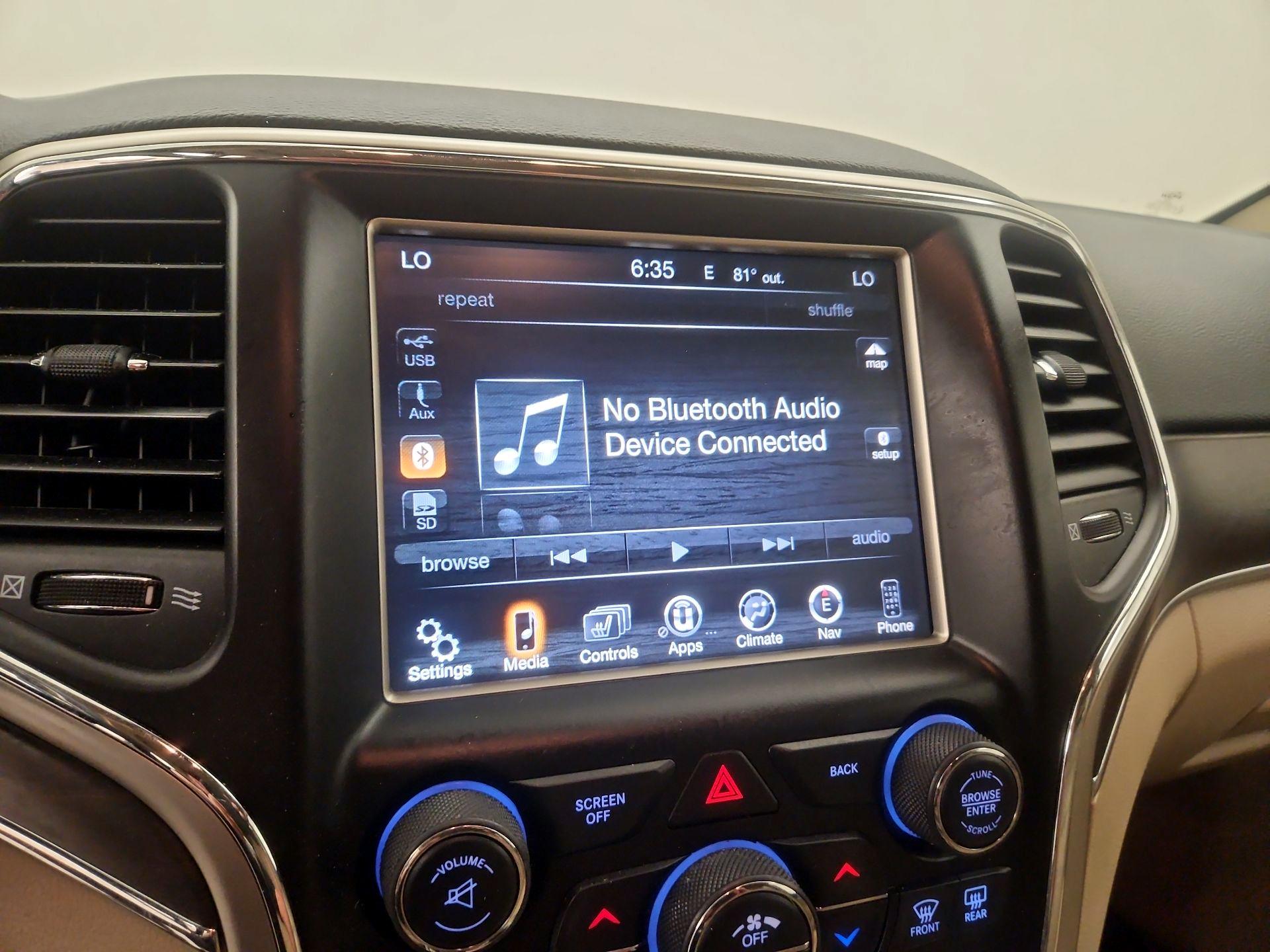Thumbnail: 2016 Jeep Grand Cherokee - 14