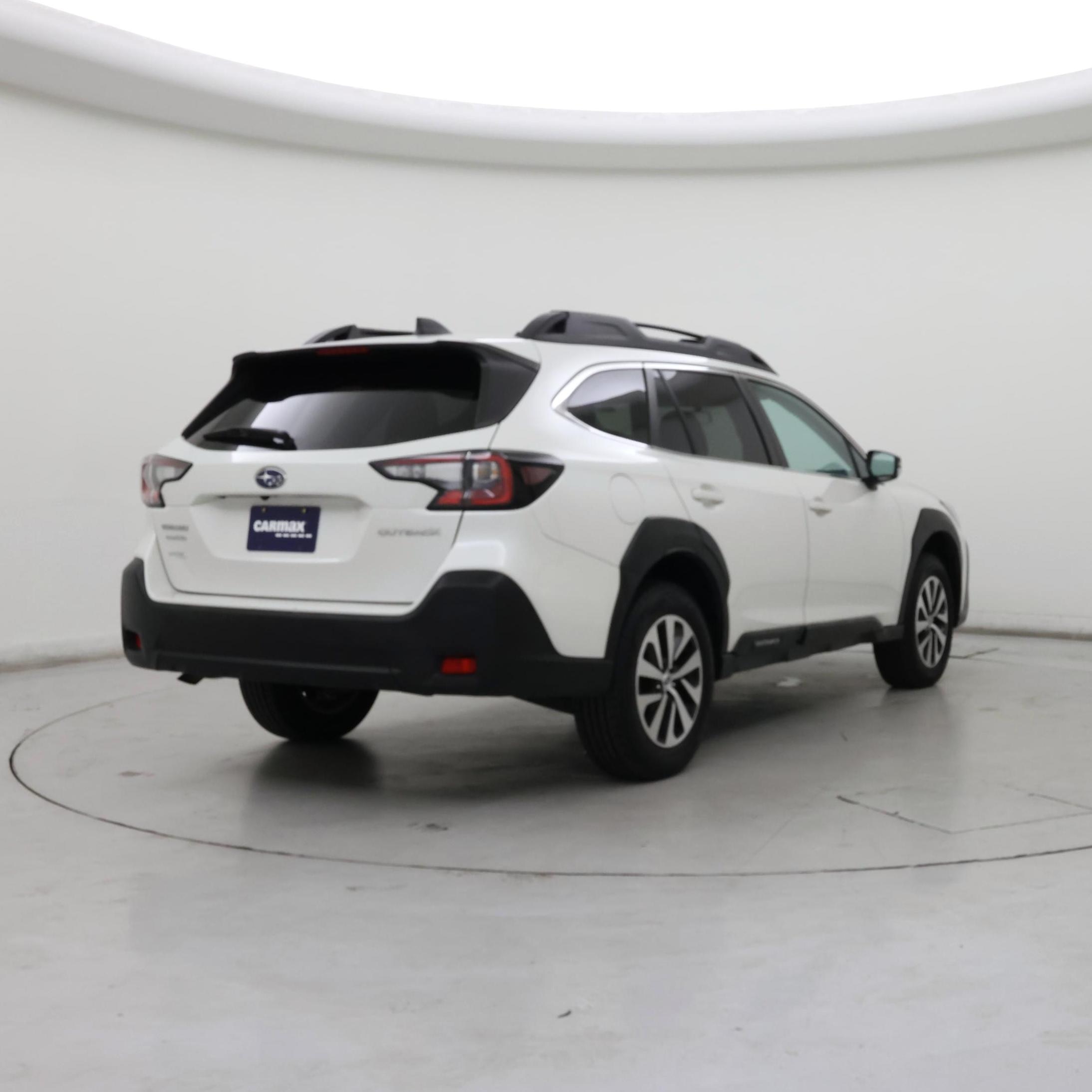 Thumbnail: 2023 Subaru Outback - 8