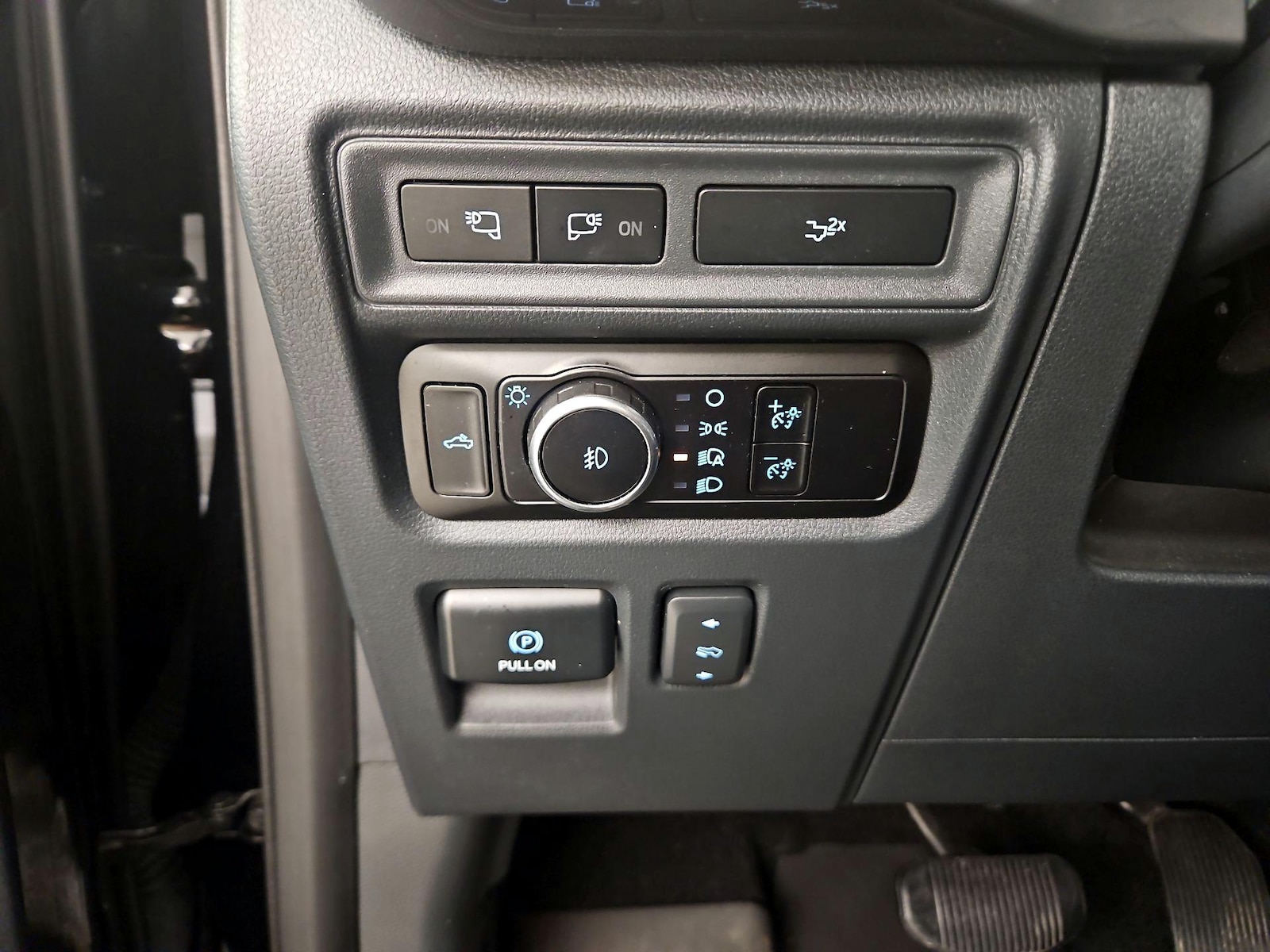 2023 Ford F-150 XLT - Photo 14