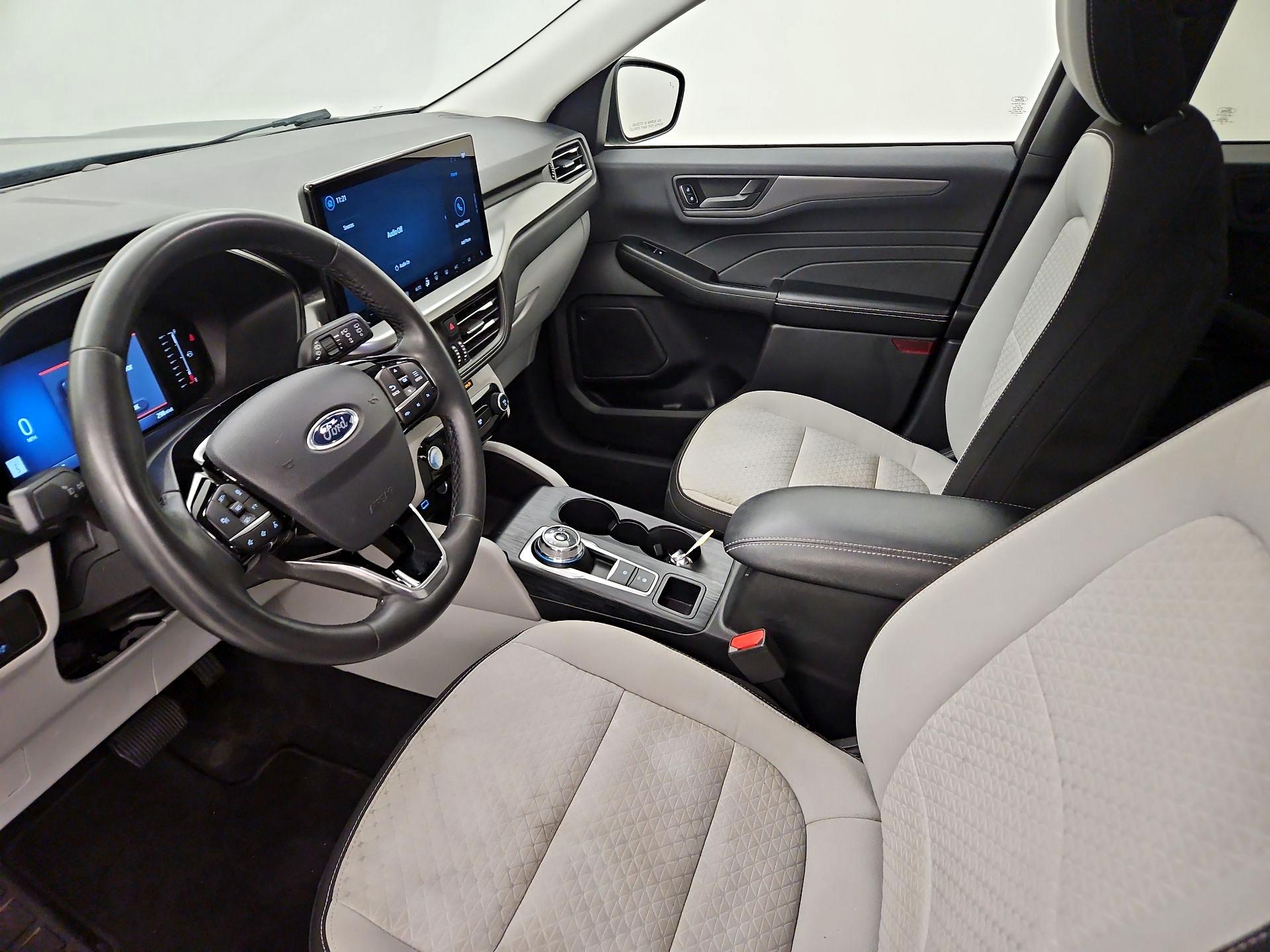 Thumbnail: 2023 Ford Escape - 9