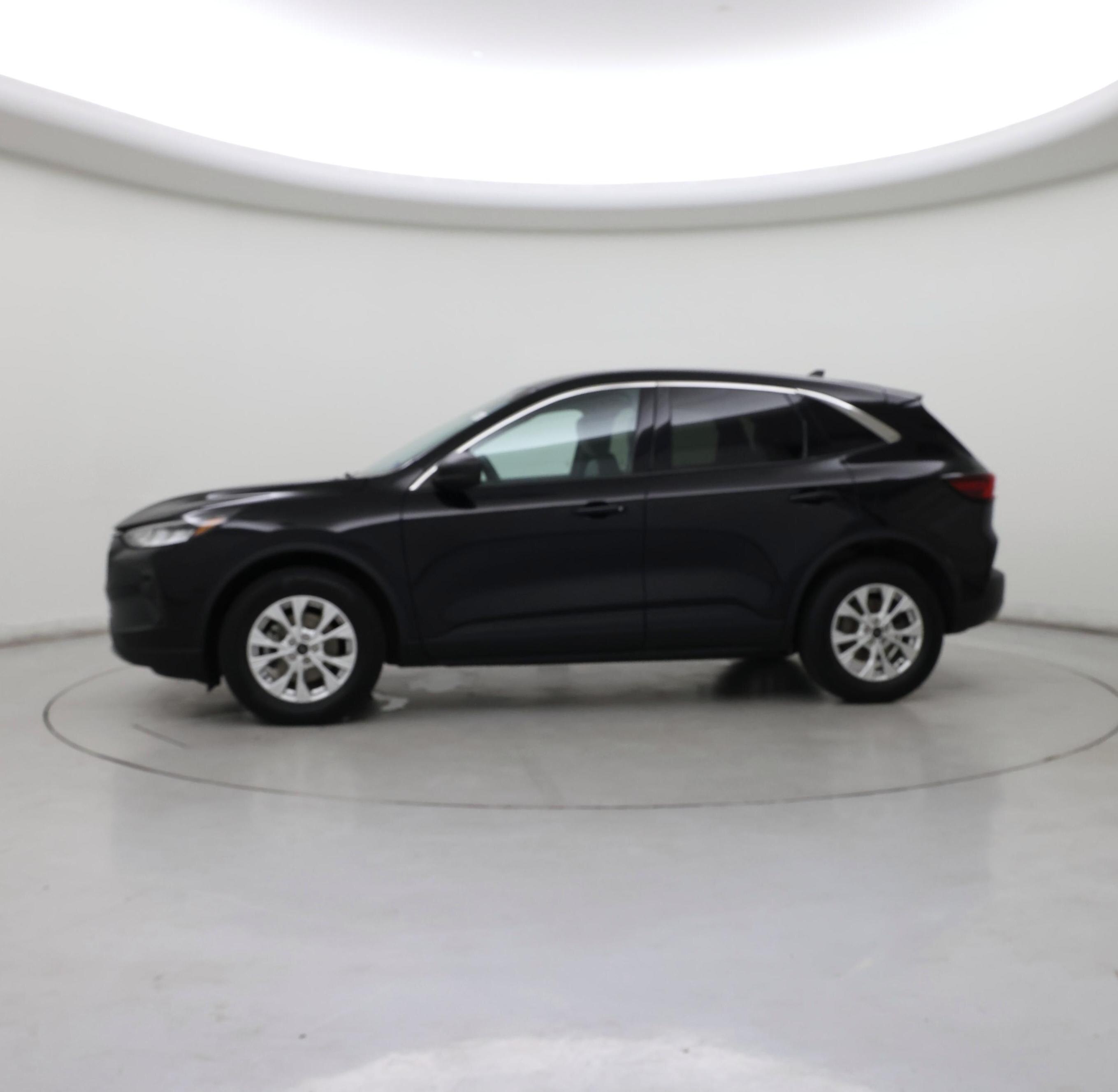 Thumbnail: 2023 Ford Escape - 3