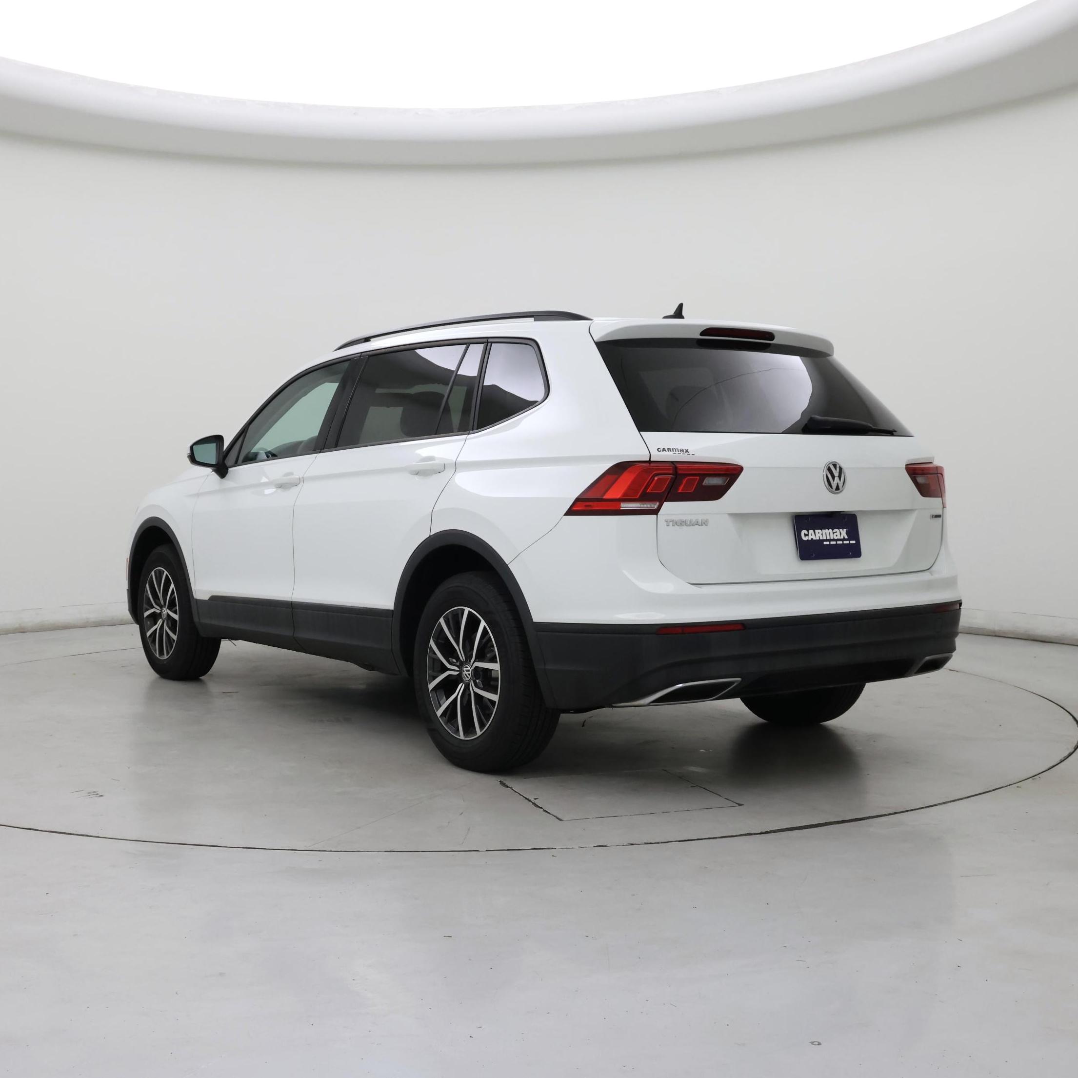 Thumbnail: 2021 Volkswagen Tiguan - 2