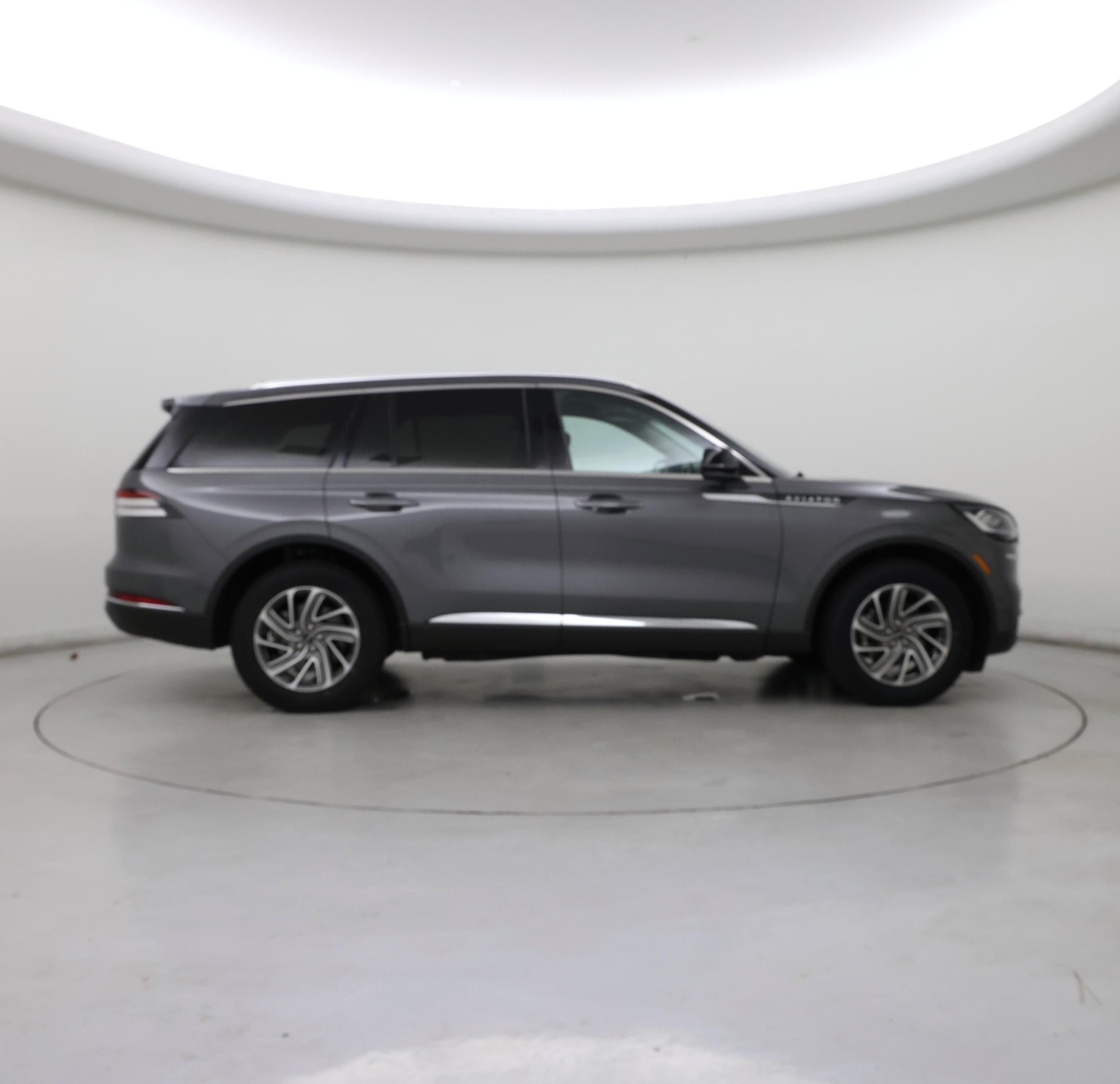 Thumbnail: 2023 Lincoln Aviator - 7