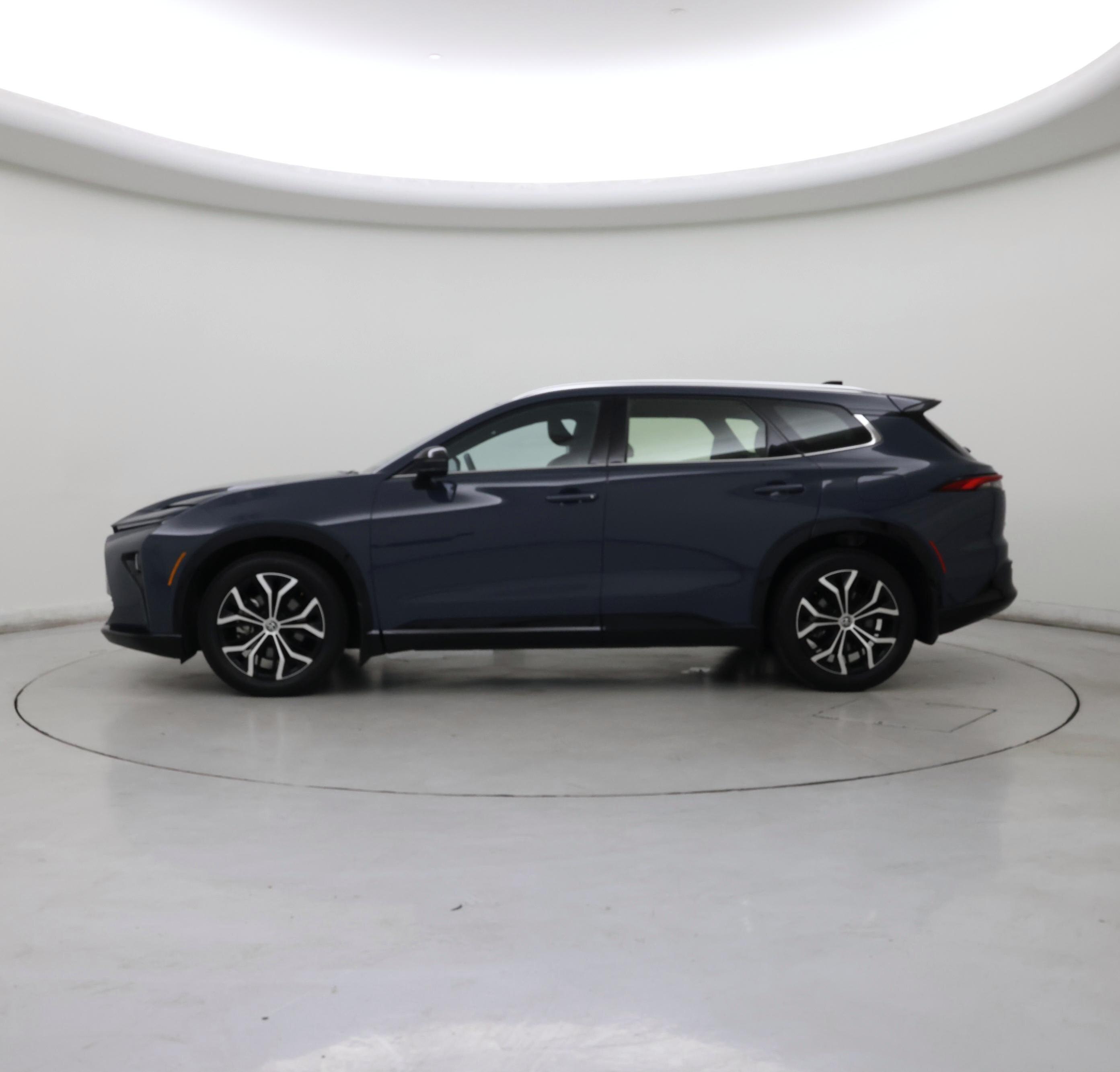 Thumbnail: 2025 Toyota Crown Signia - 3