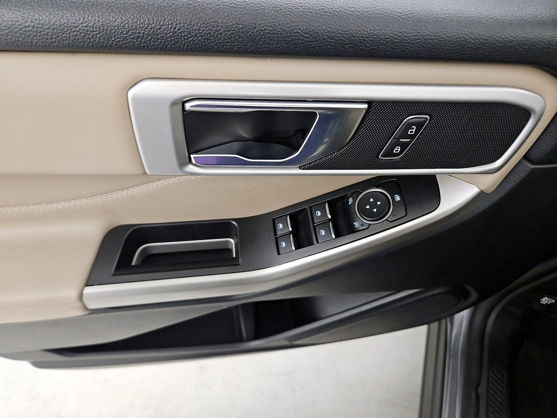 Thumbnail: 2022 Ford Explorer - 12