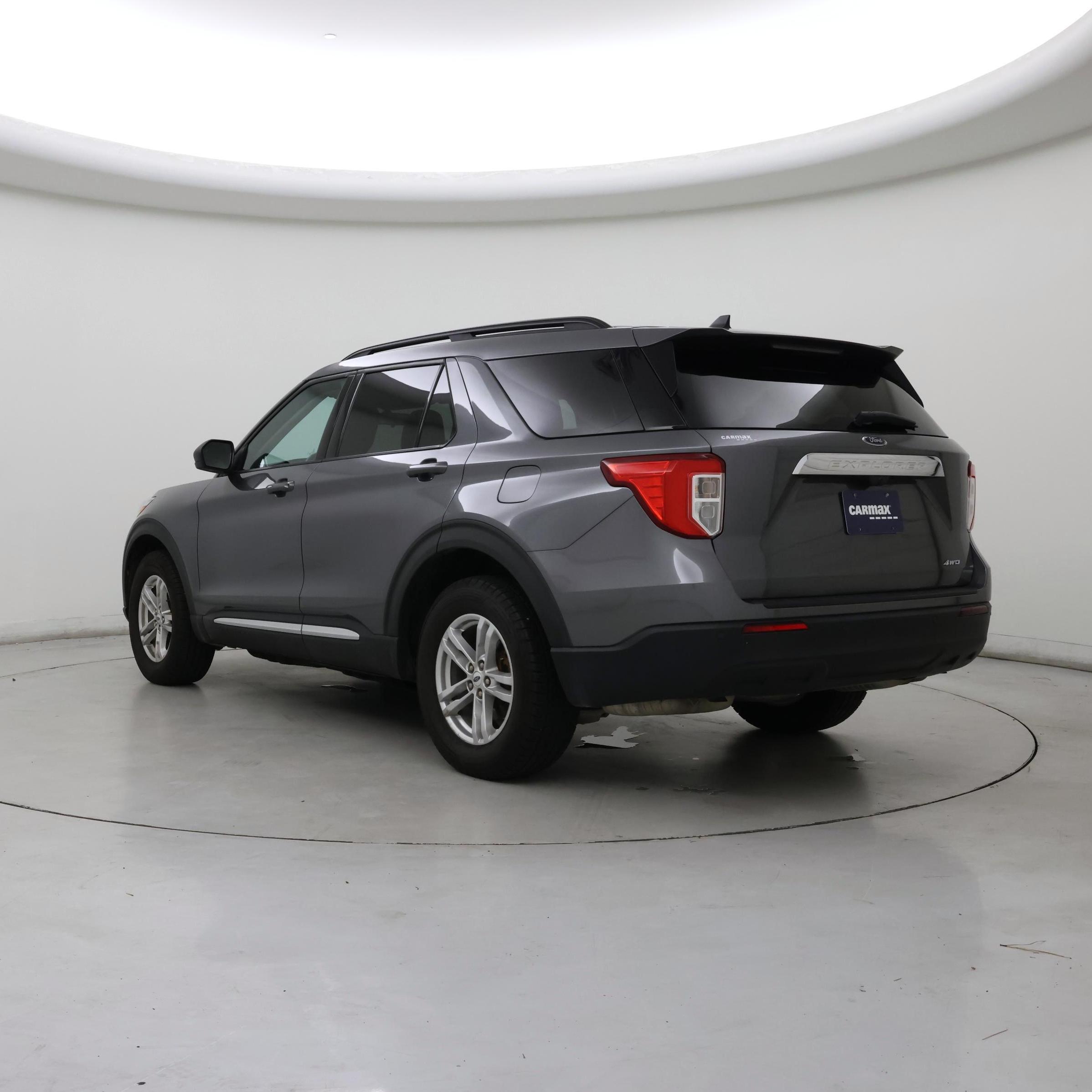Thumbnail: 2022 Ford Explorer - 2