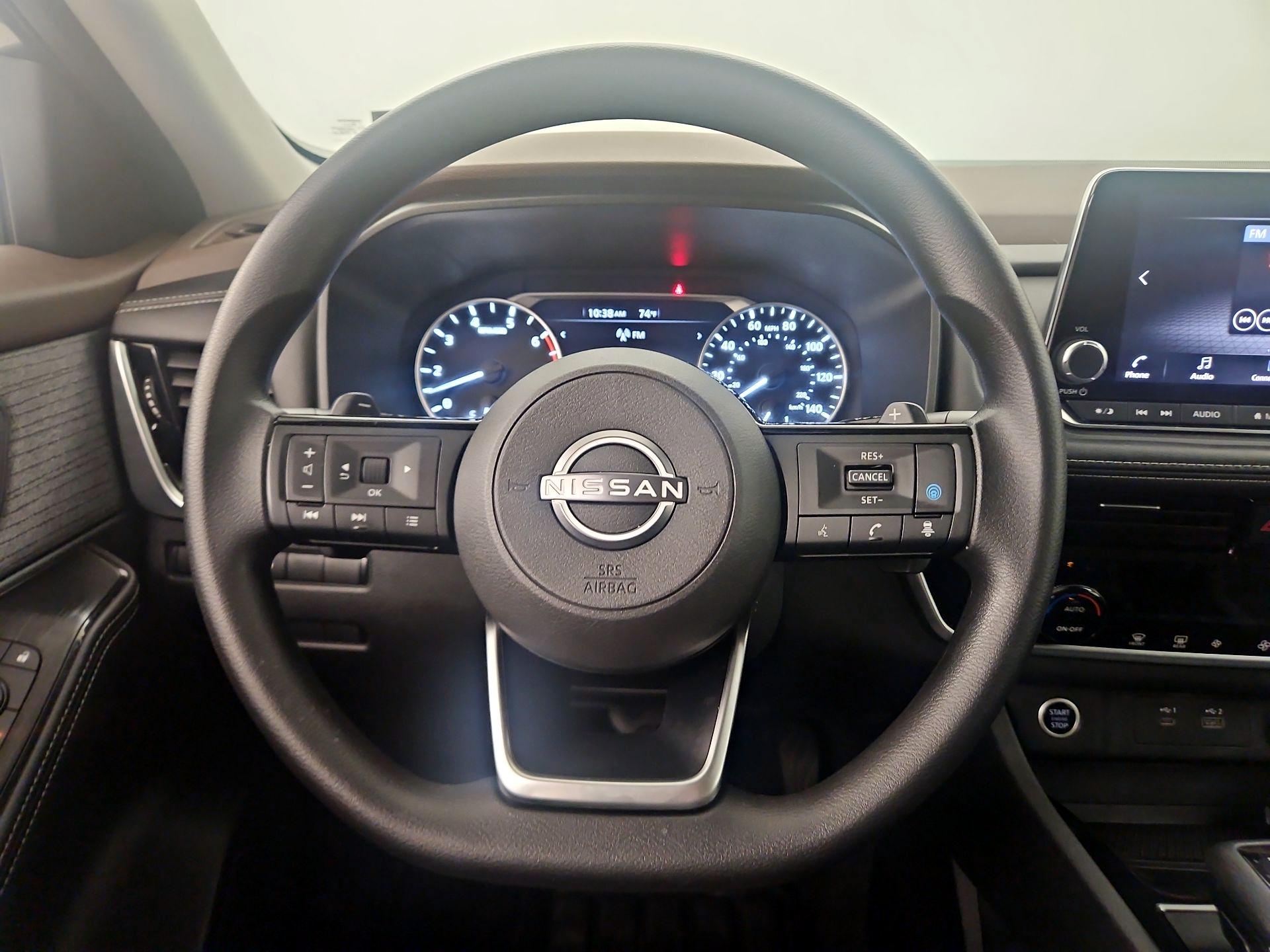 Thumbnail: 2022 Nissan Rogue - 10