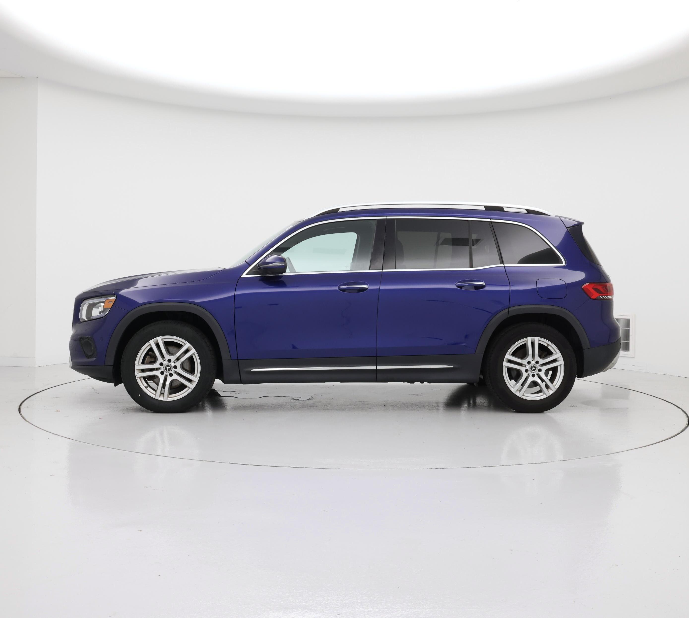 Thumbnail: 2022 Mercedes-Benz GLB - 3