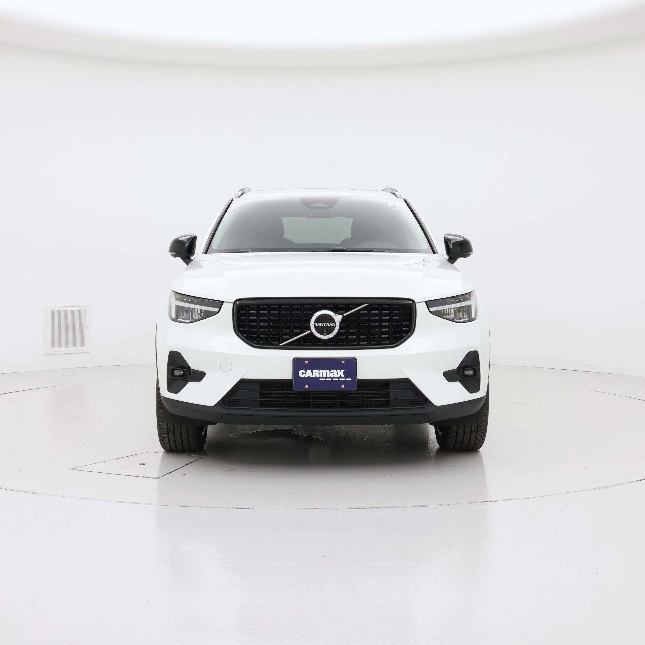Thumbnail: 2024 Volvo XC40 - 5