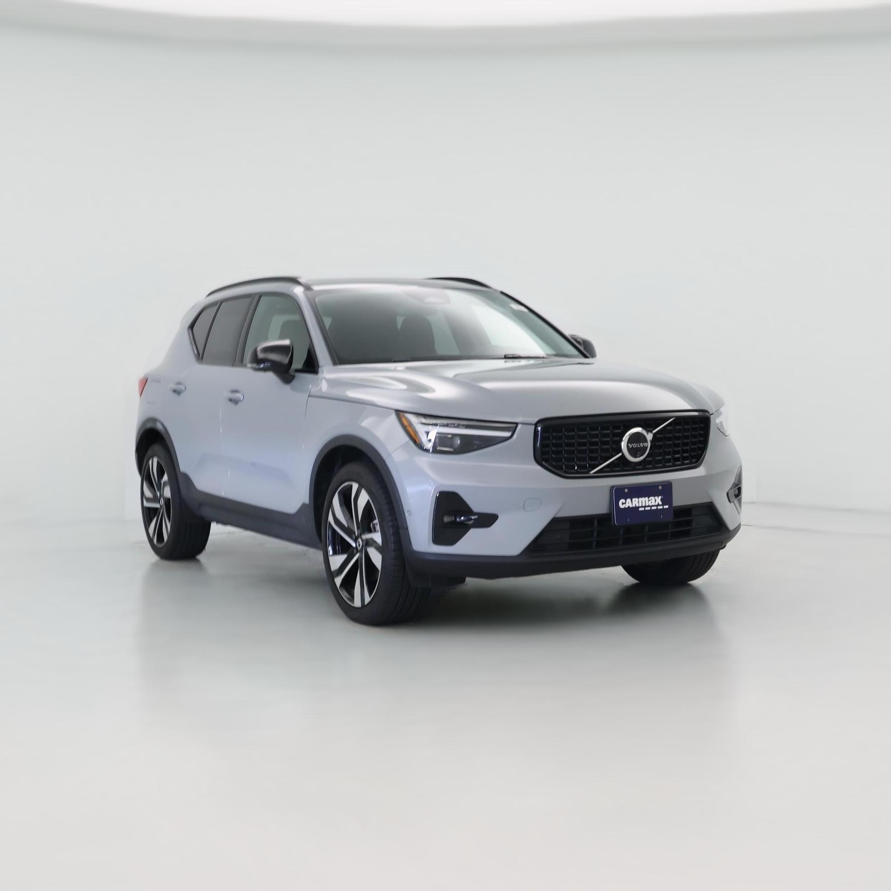 Thumbnail: 2024 Volvo XC40 - 1