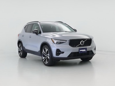 2024 Volvo XC40 B5 Plus Dark Theme