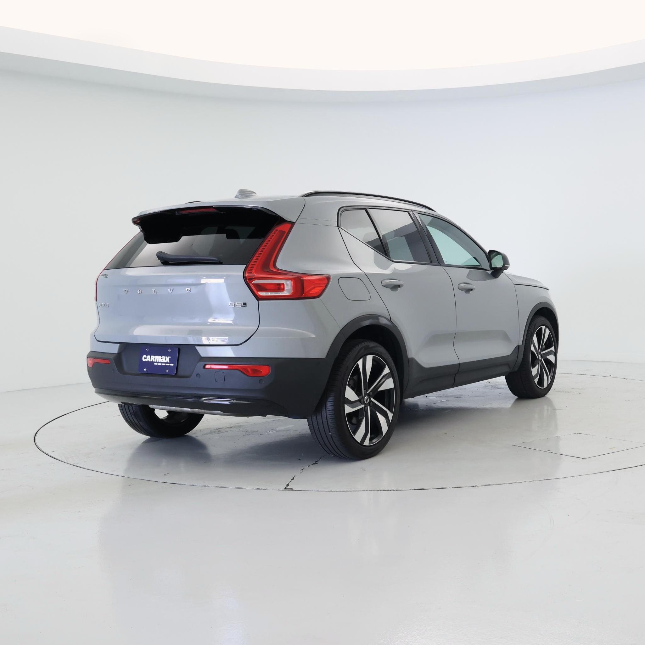 Thumbnail: 2024 Volvo XC40 - 8