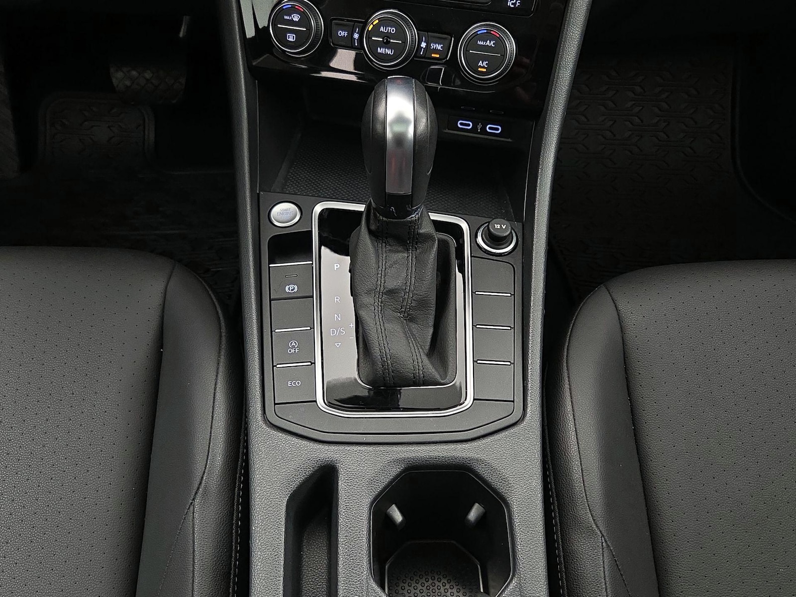 2020 Volkswagen Jetta SE - Photo 18