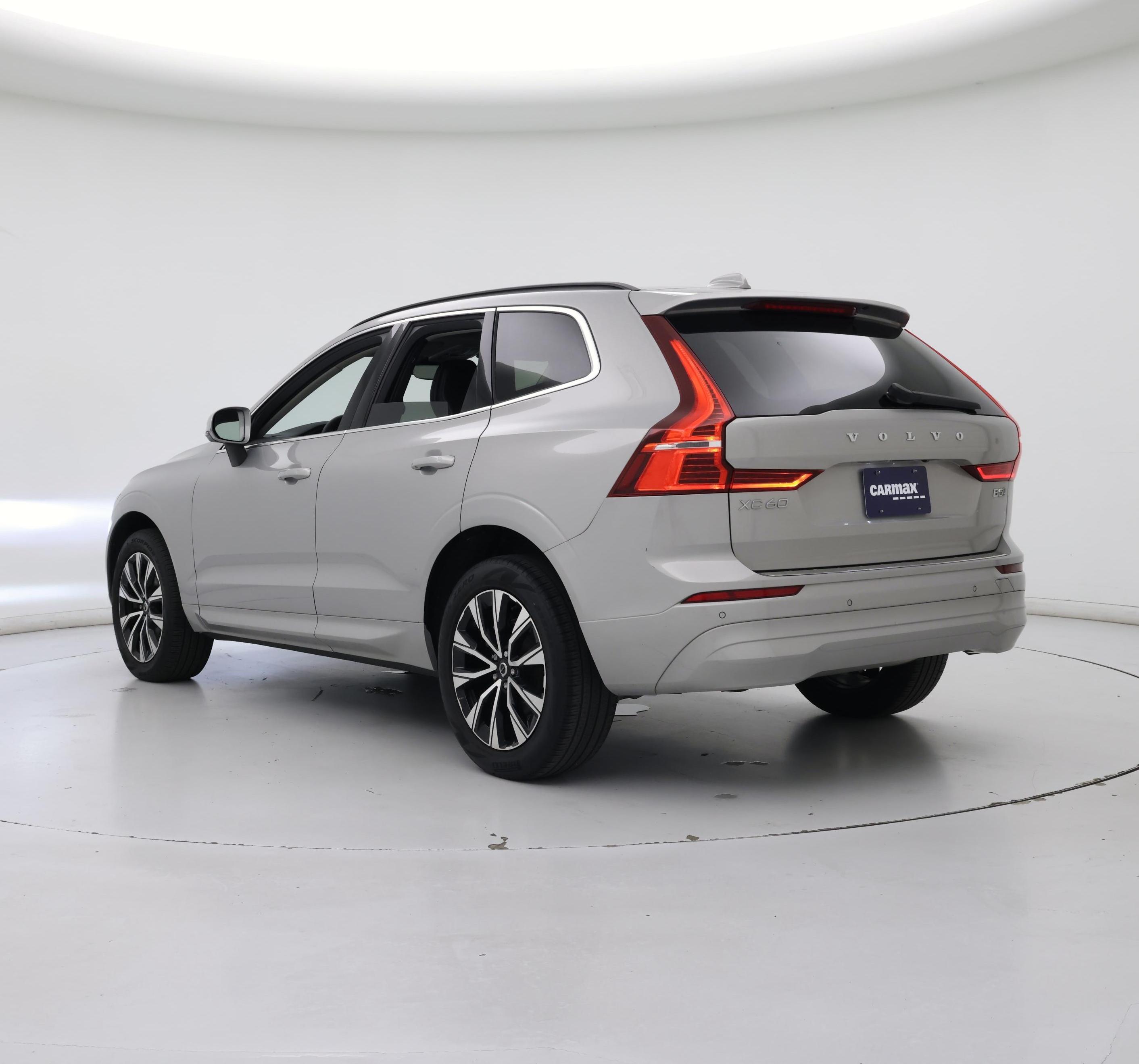 Thumbnail: 2023 Volvo XC60 - 2