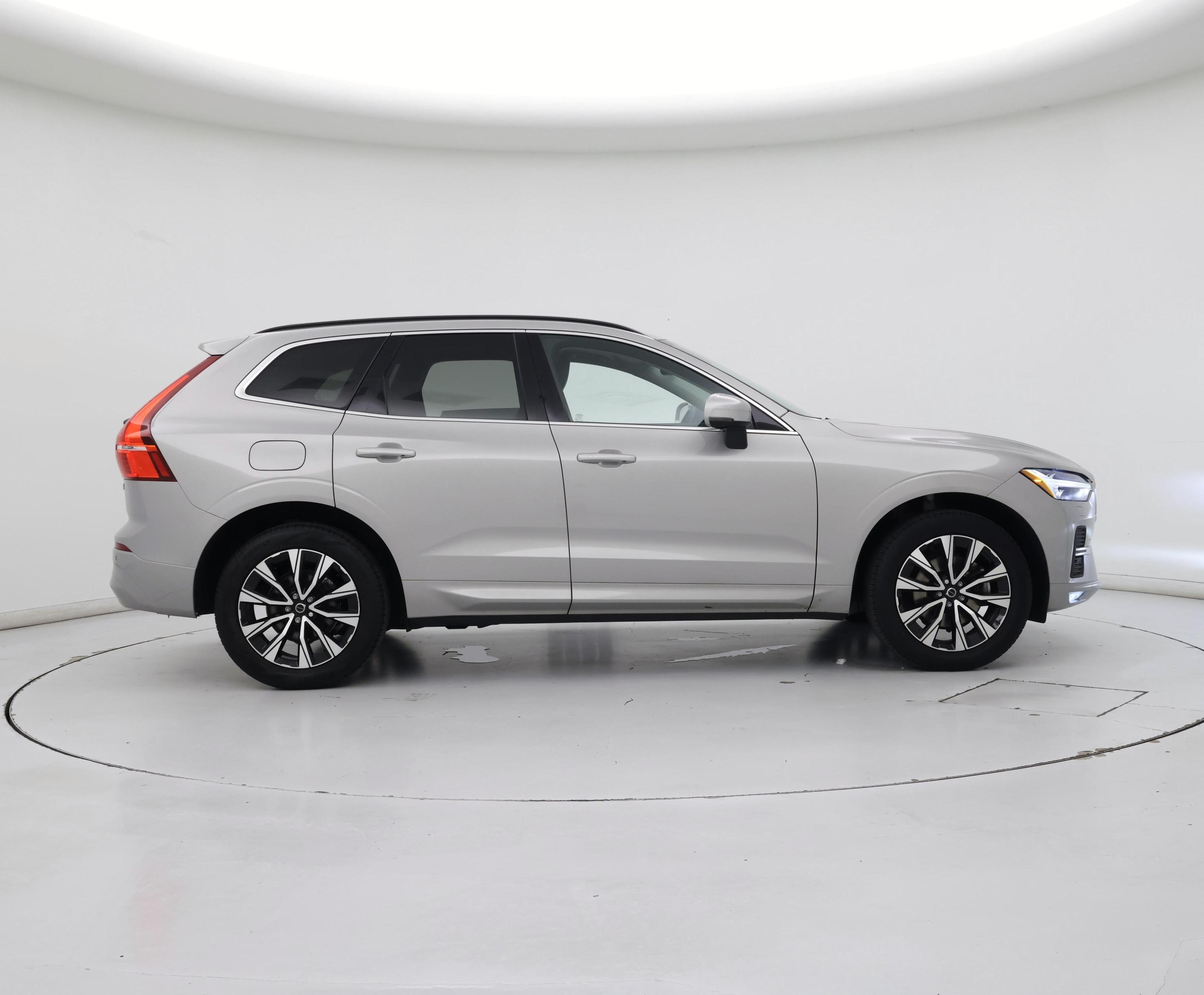Thumbnail: 2023 Volvo XC60 - 7