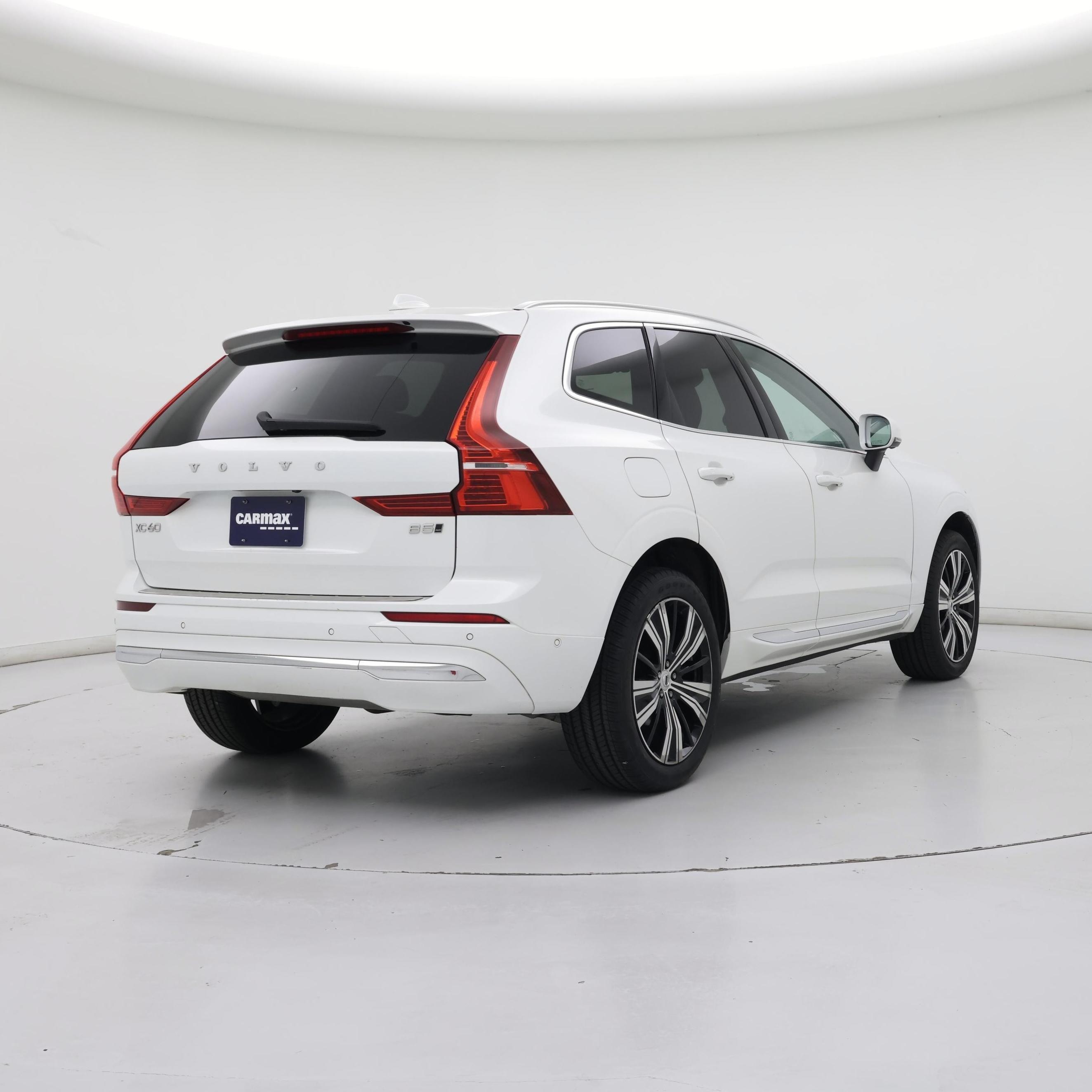 Thumbnail: 2023 Volvo XC60 - 8