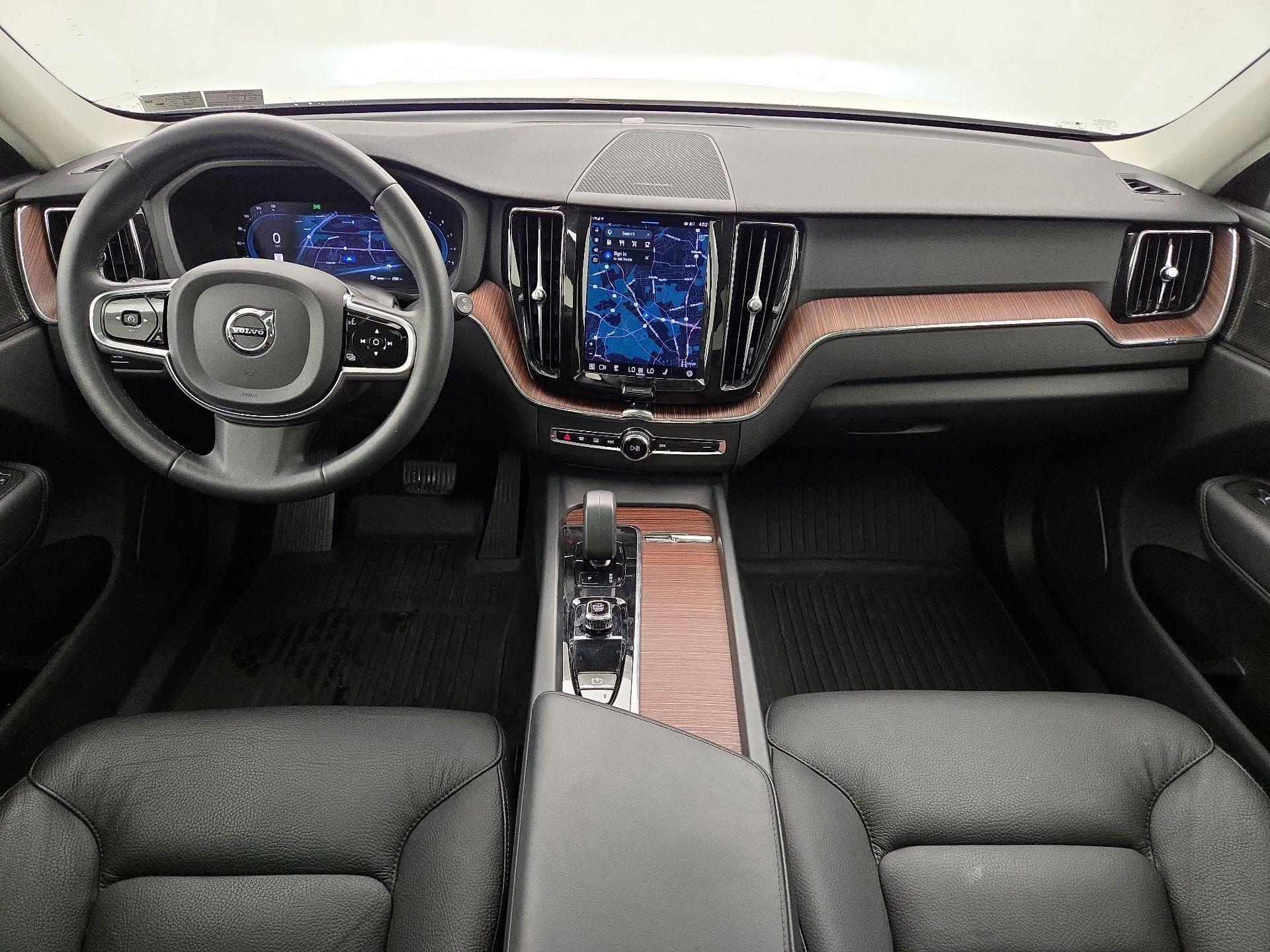 Thumbnail: 2023 Volvo XC60 - 9