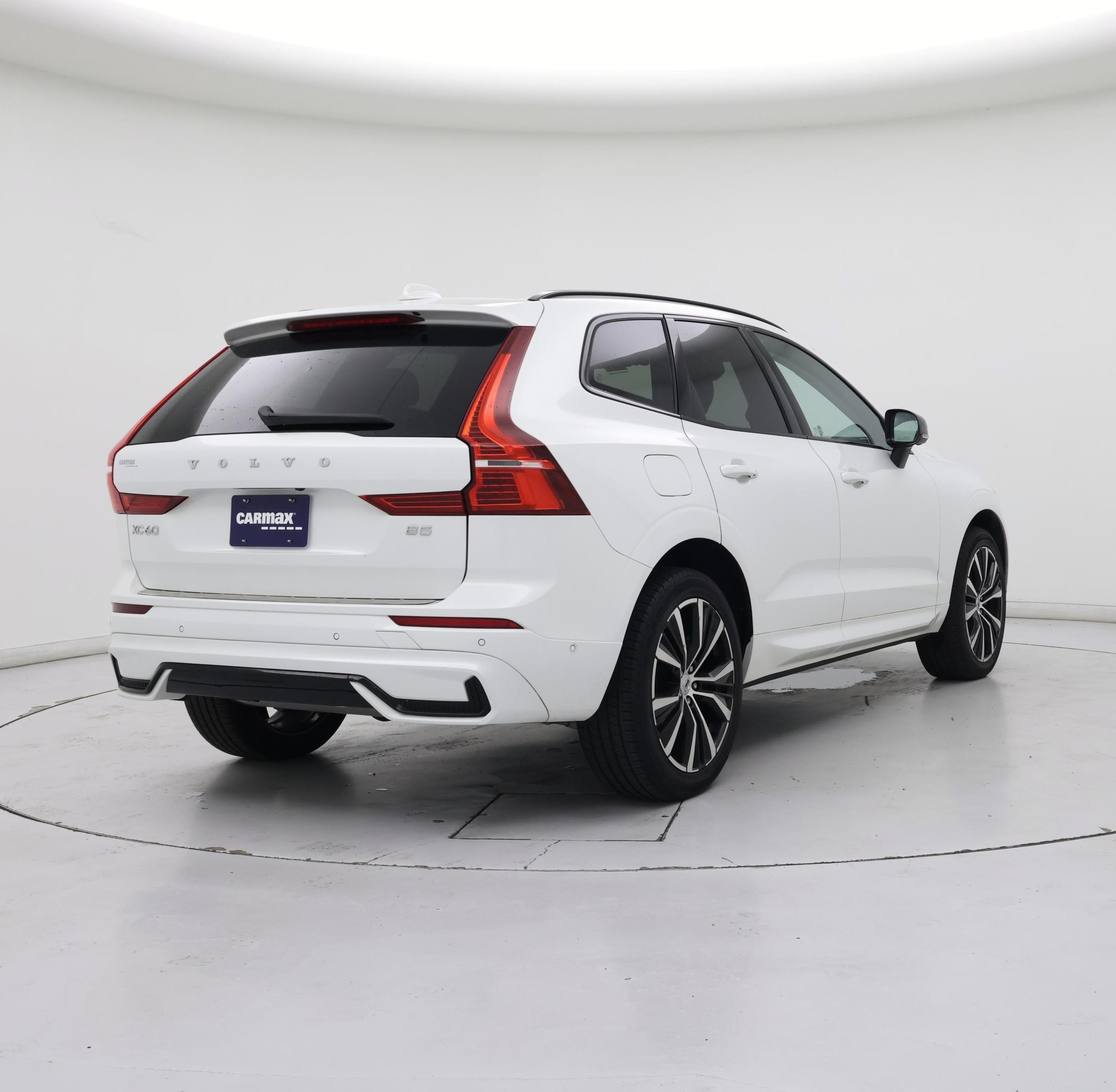 Thumbnail: 2023 Volvo XC60 - 8