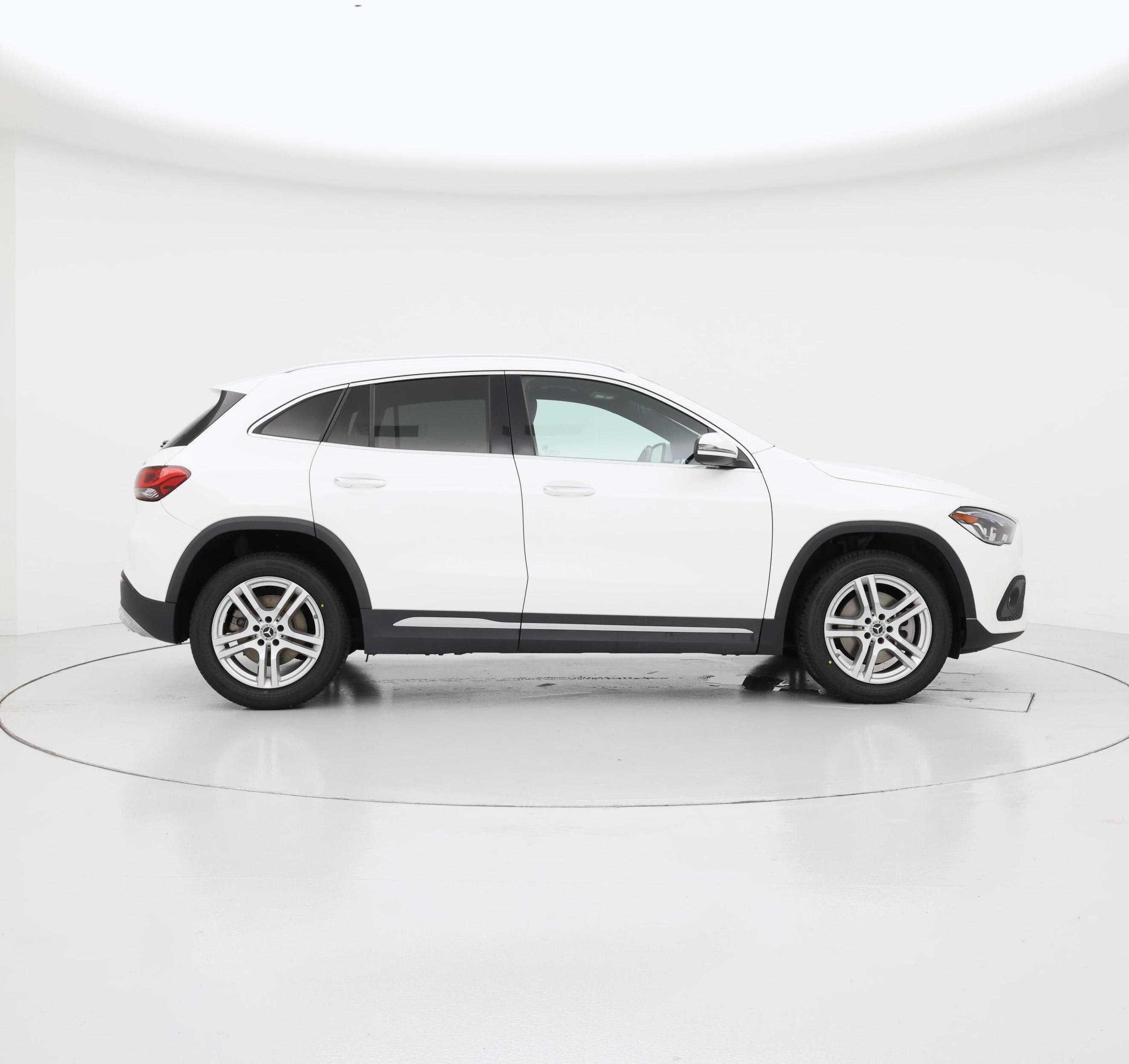 Thumbnail: 2023 Mercedes-Benz GLA - 7