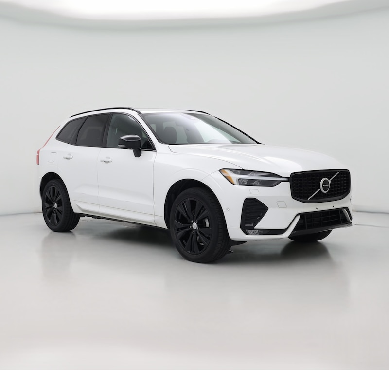 2023 Volvo XC60 B5 Plus Dark Theme