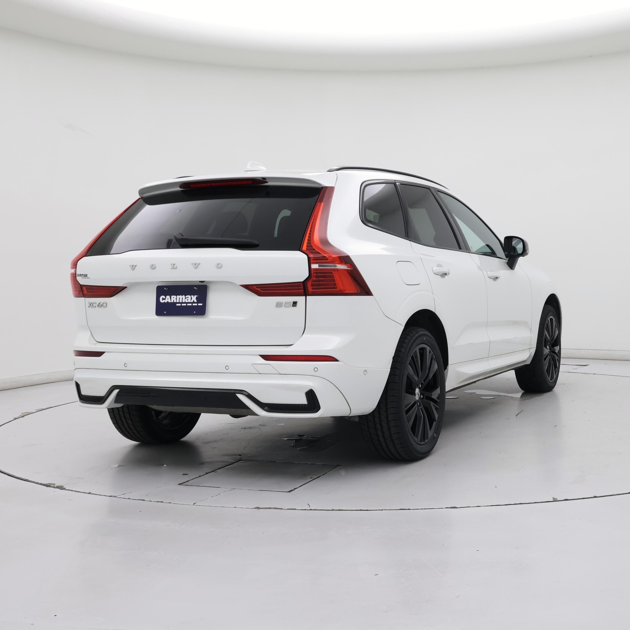 Thumbnail: 2023 Volvo XC60 - 8