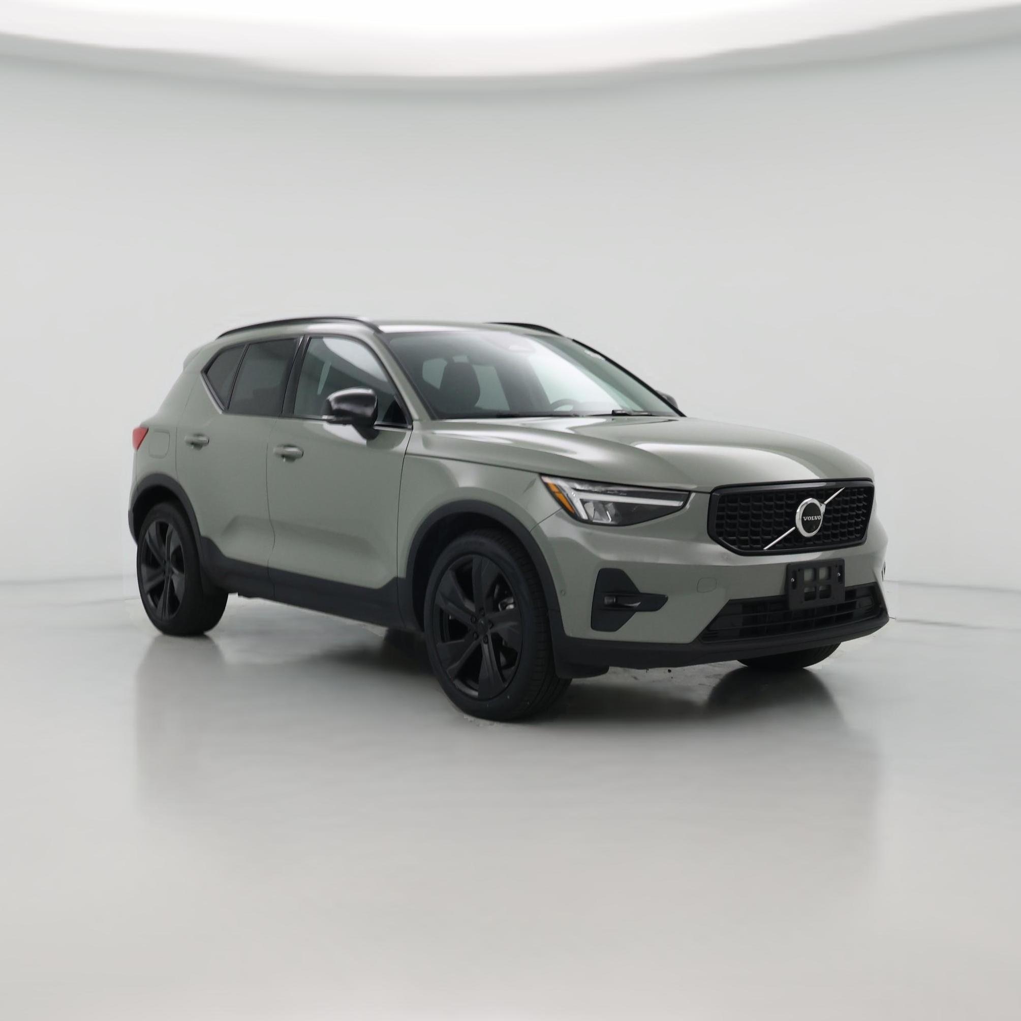 Thumbnail: 2023 Volvo XC40 - 1