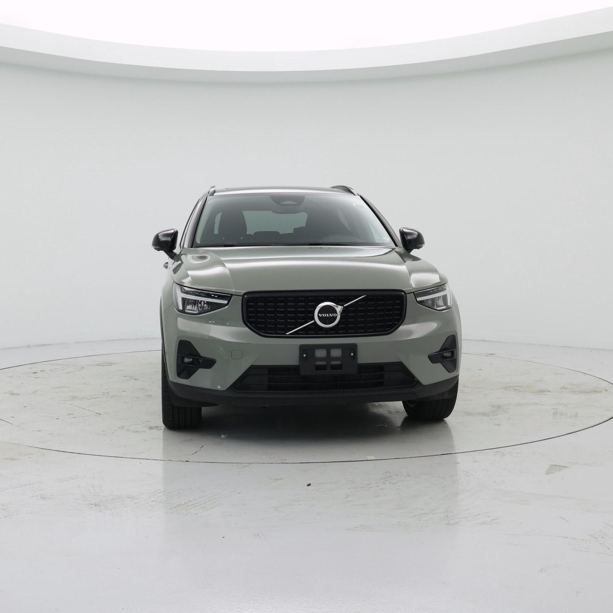 Thumbnail: 2023 Volvo XC40 - 5