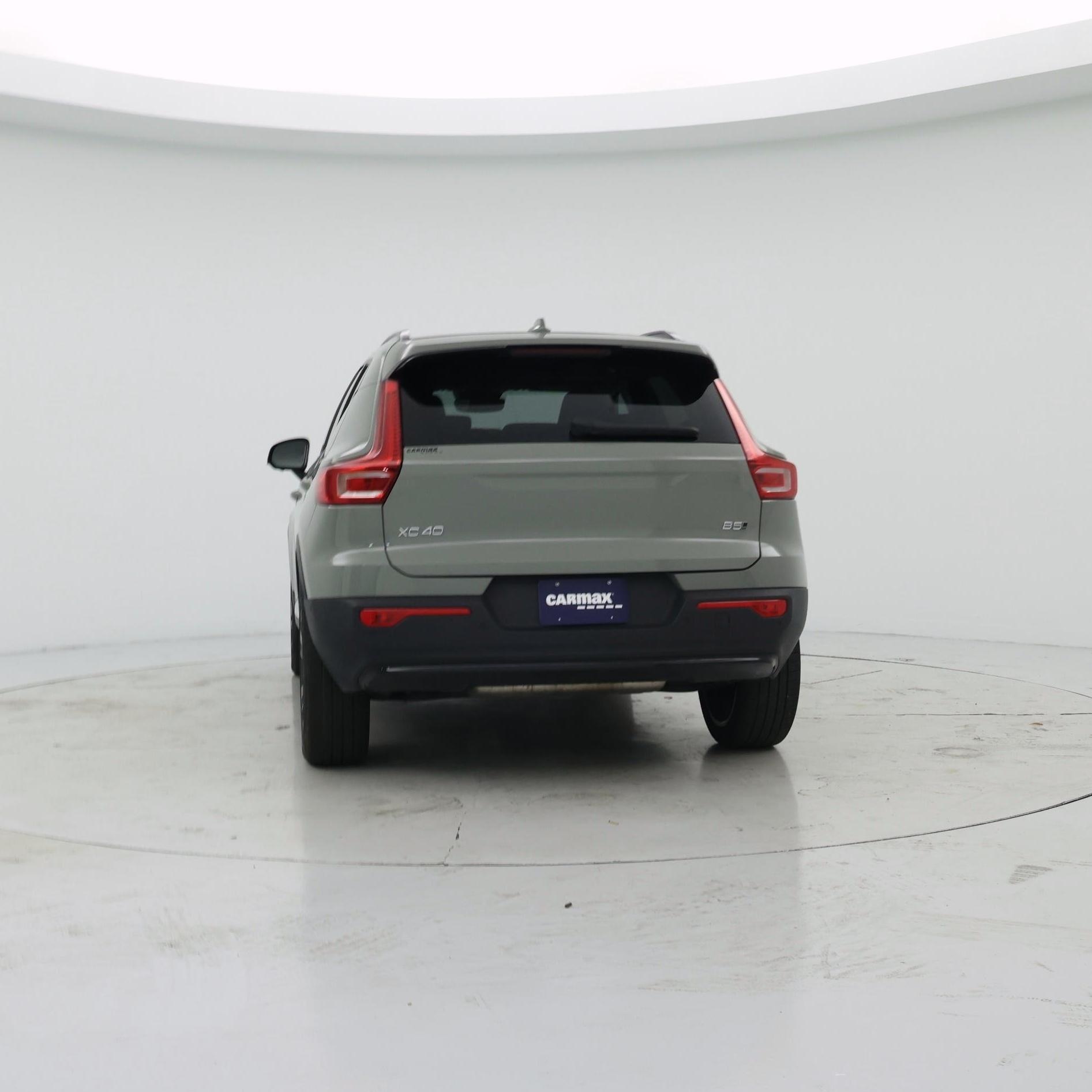 Thumbnail: 2023 Volvo XC40 - 6
