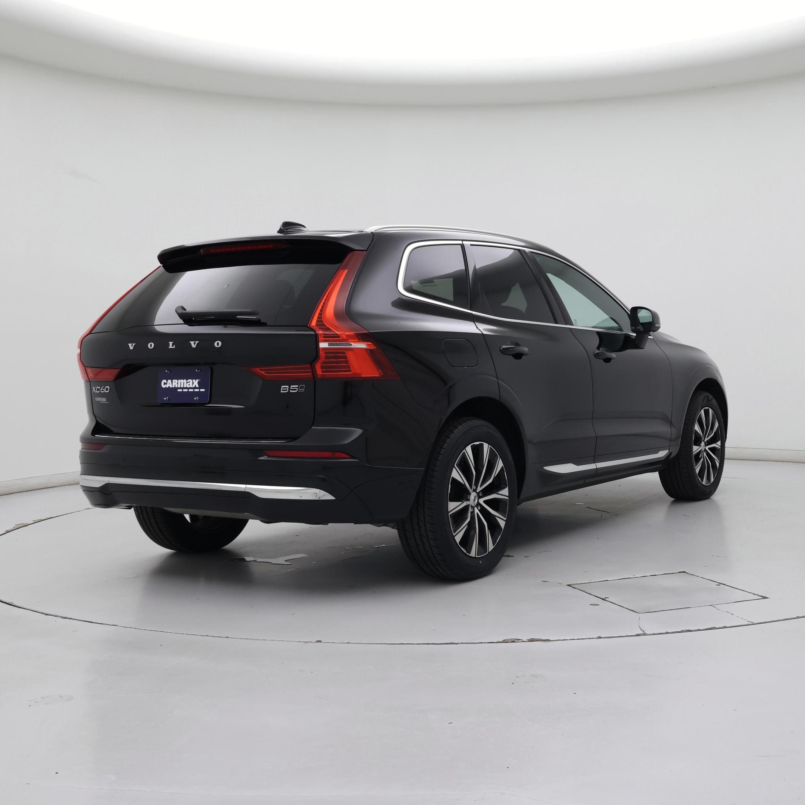 Thumbnail: 2023 Volvo XC60 - 8