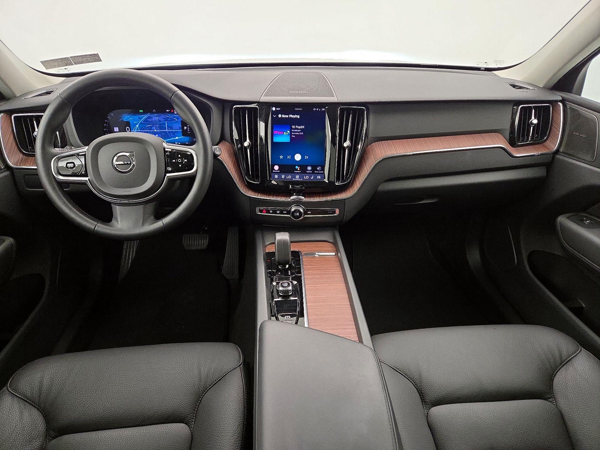 Thumbnail: 2024 Volvo XC60 - 9