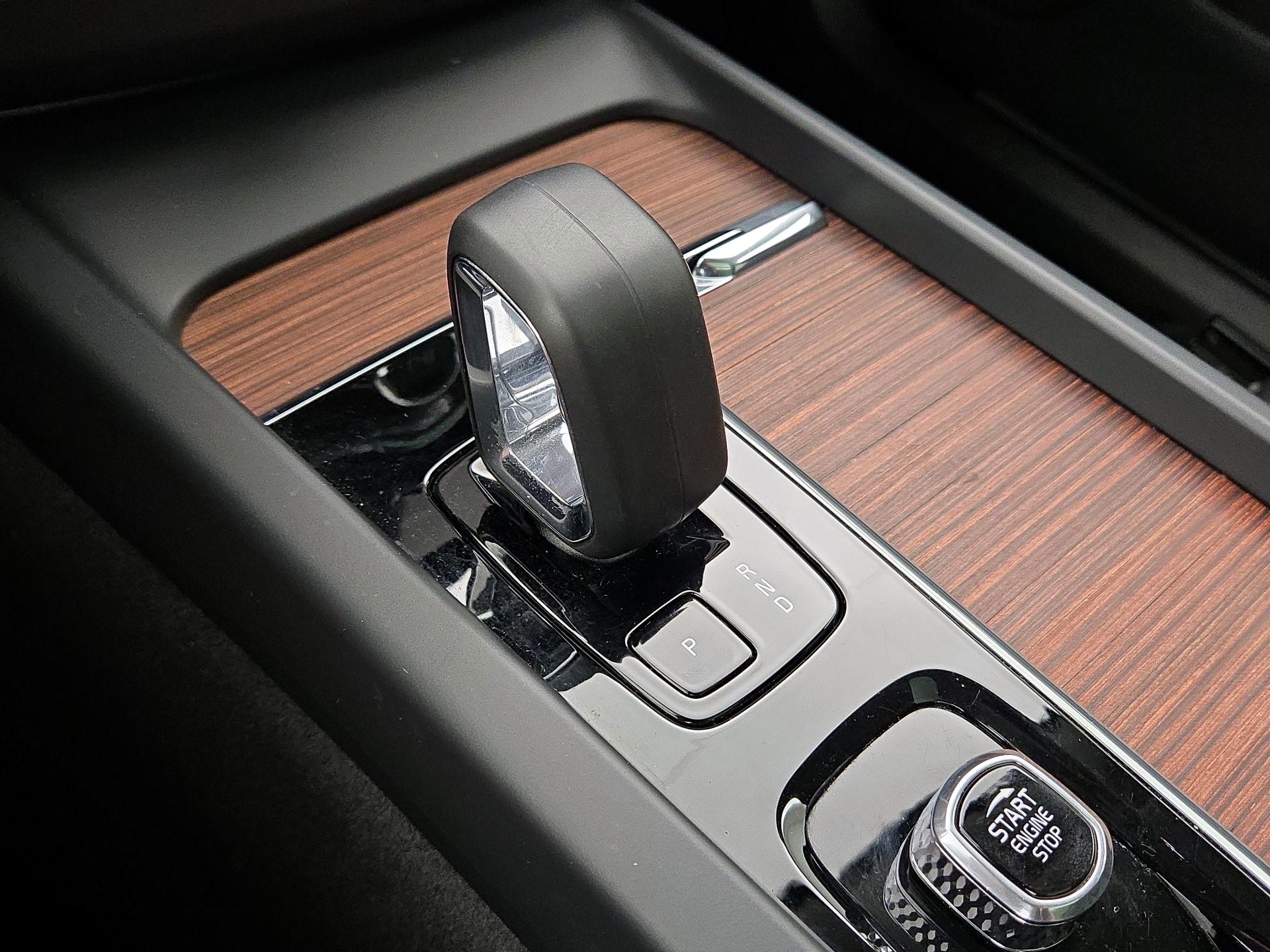 Thumbnail: 2024 Volvo XC60 - 17