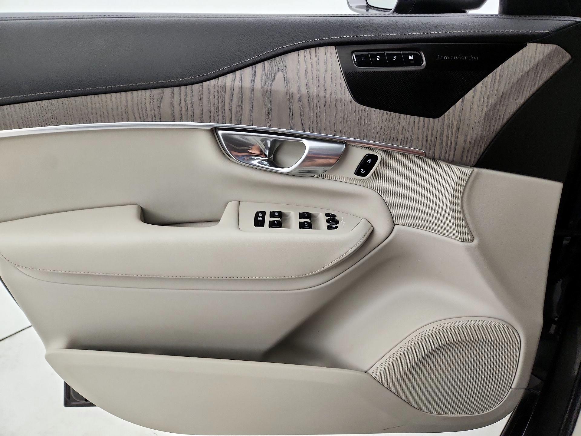 Thumbnail: 2023 Volvo XC90 - 12