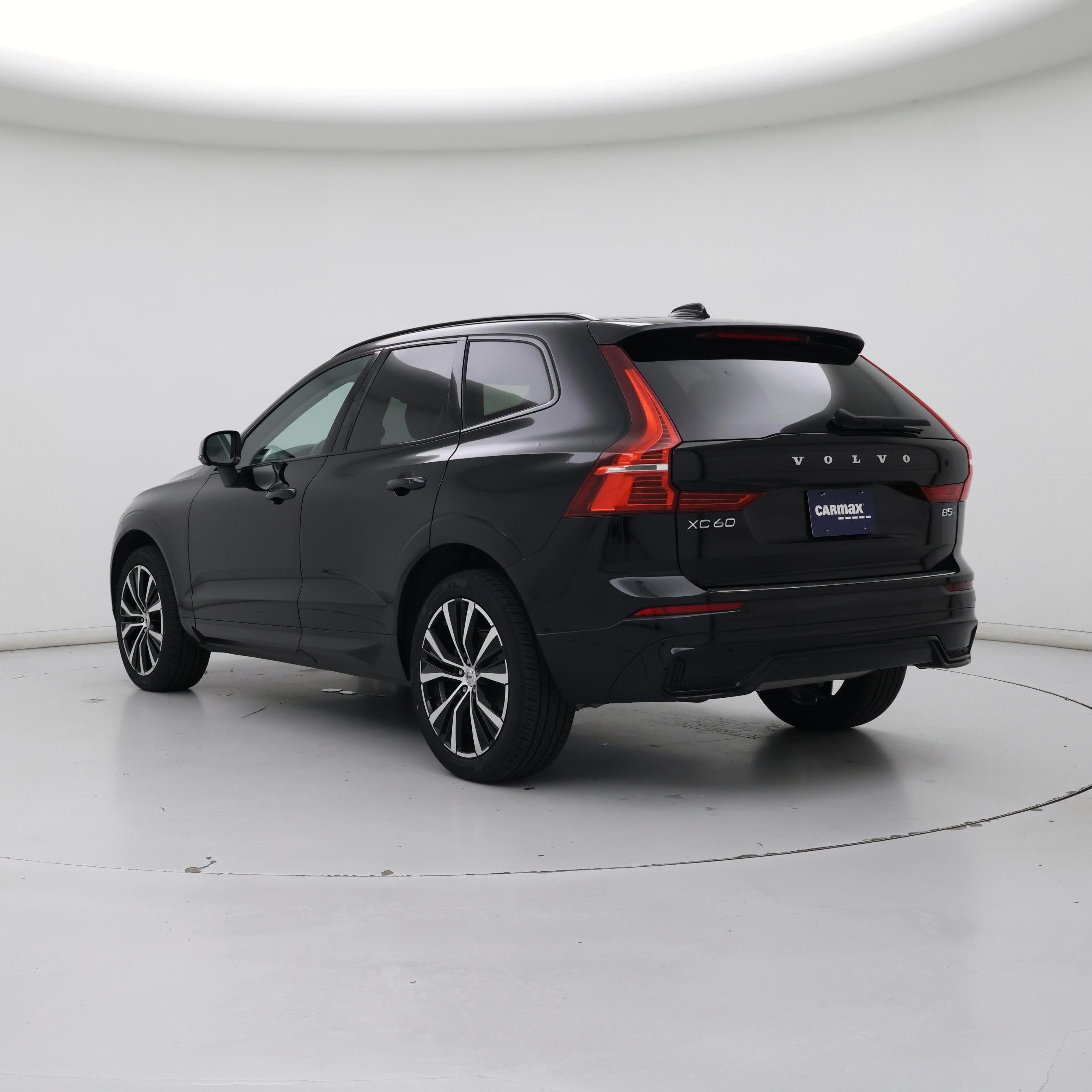 Thumbnail: 2023 Volvo XC60 - 2