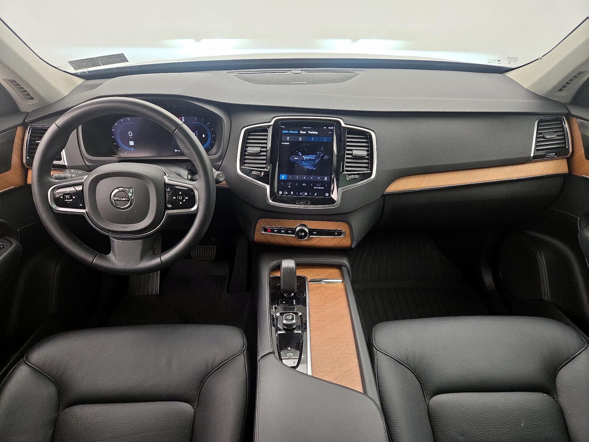 Thumbnail: 2023 Volvo XC90 - 9