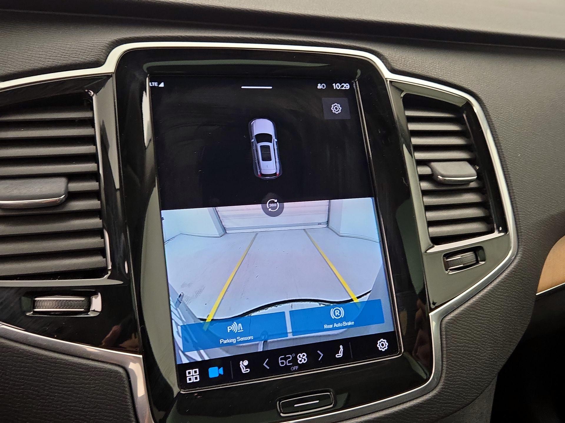 Thumbnail: 2023 Volvo XC90 - 15