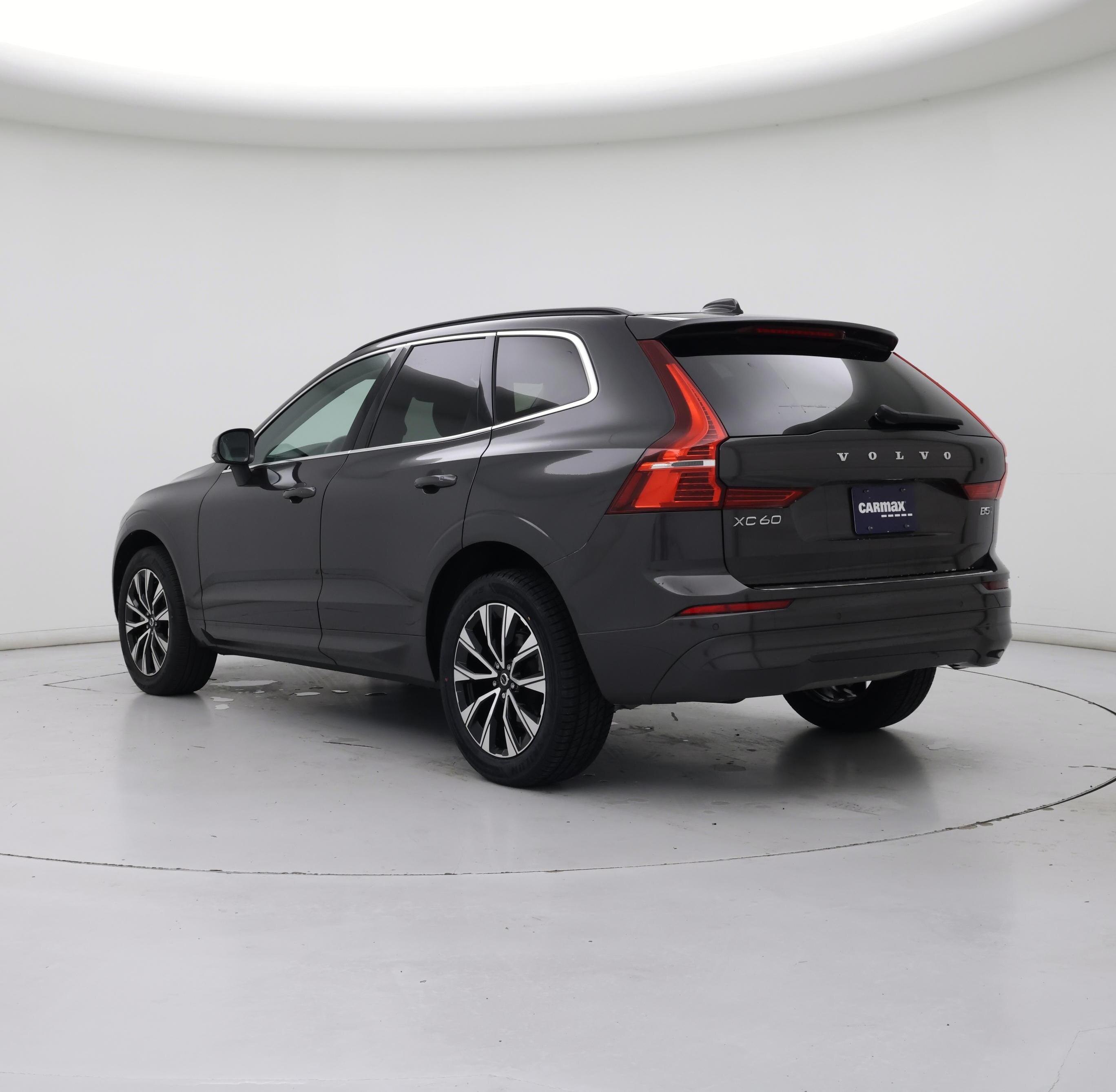 Thumbnail: 2023 Volvo XC60 - 2