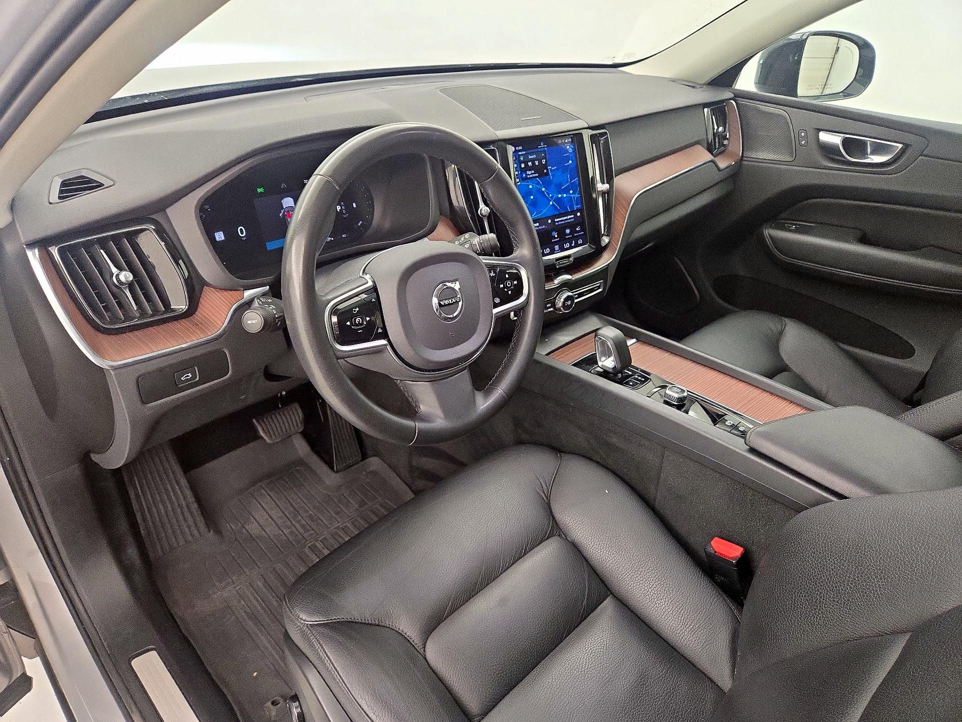 Thumbnail: 2023 Volvo XC60 - 11
