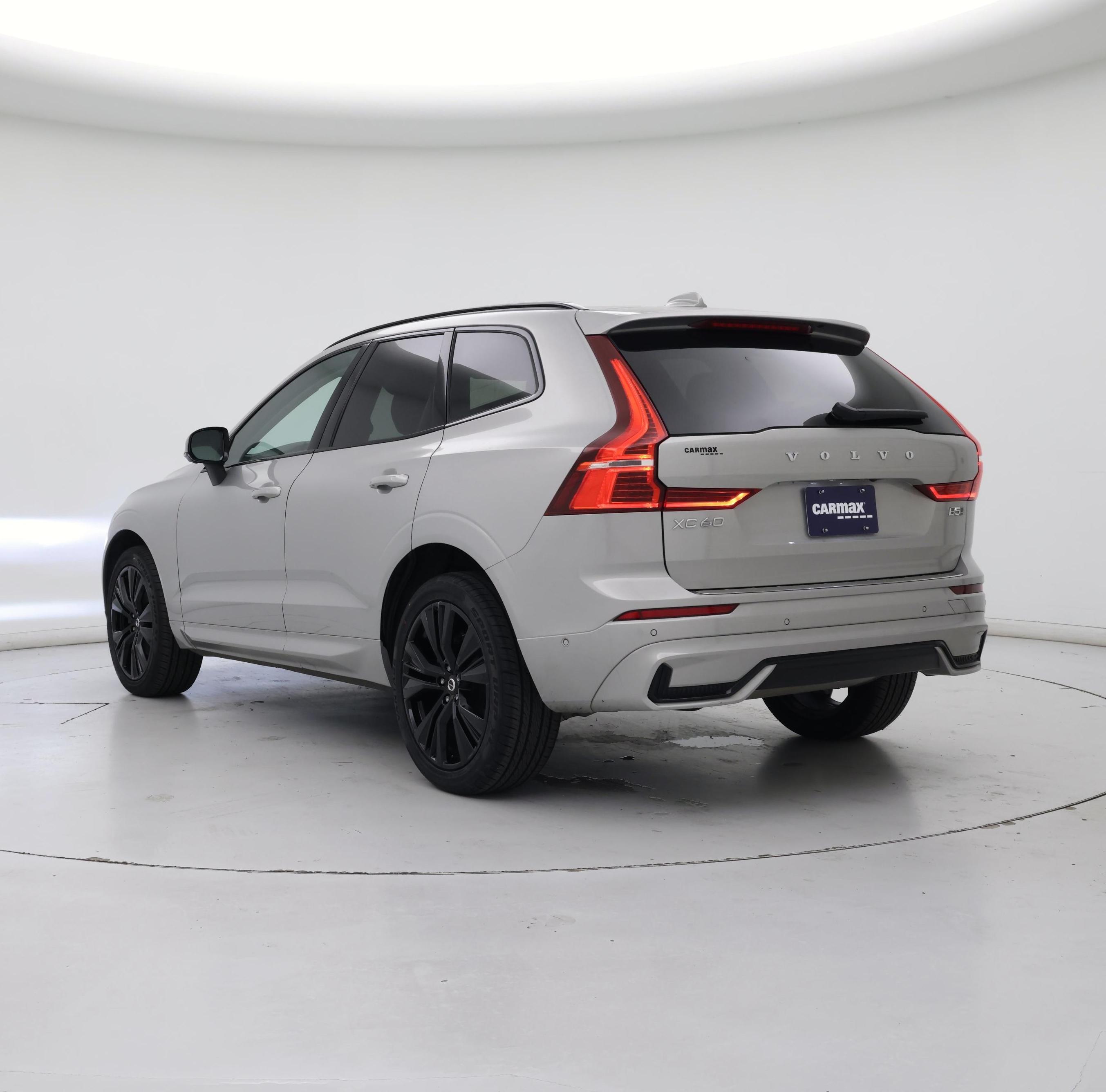 Thumbnail: 2023 Volvo XC60 - 2