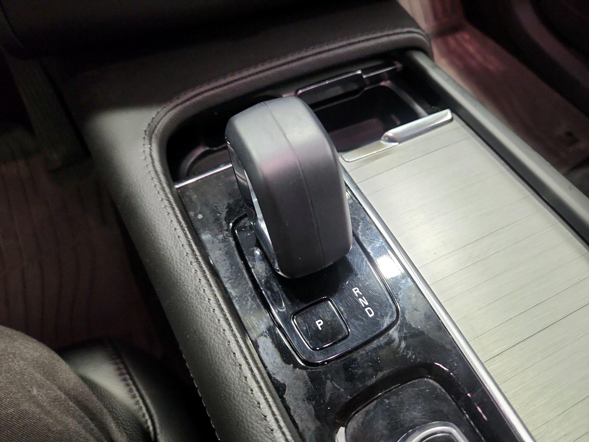 Thumbnail: 2023 Volvo XC90 - 18