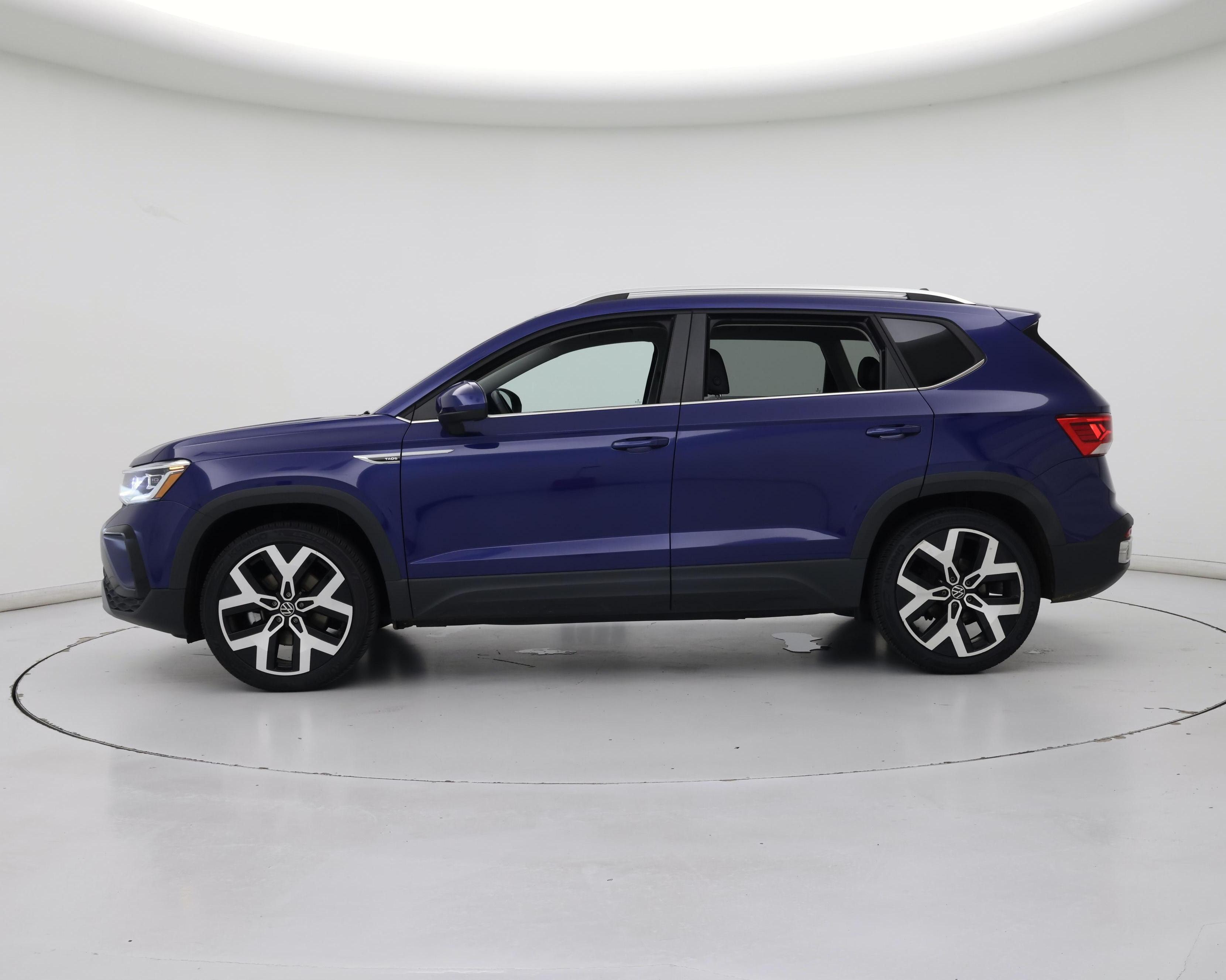 Thumbnail: 2023 Volkswagen Taos - 3