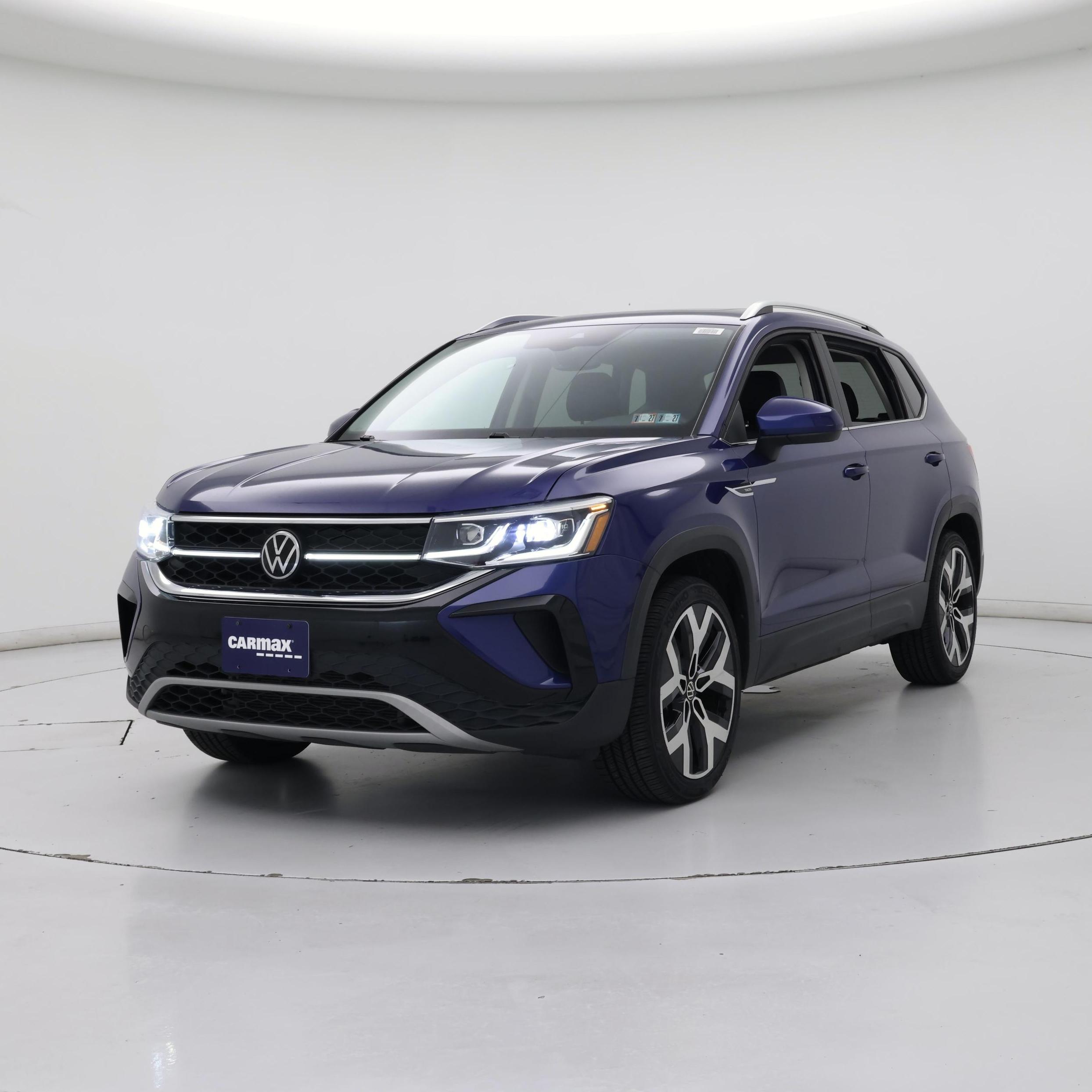 Thumbnail: 2023 Volkswagen Taos - 4