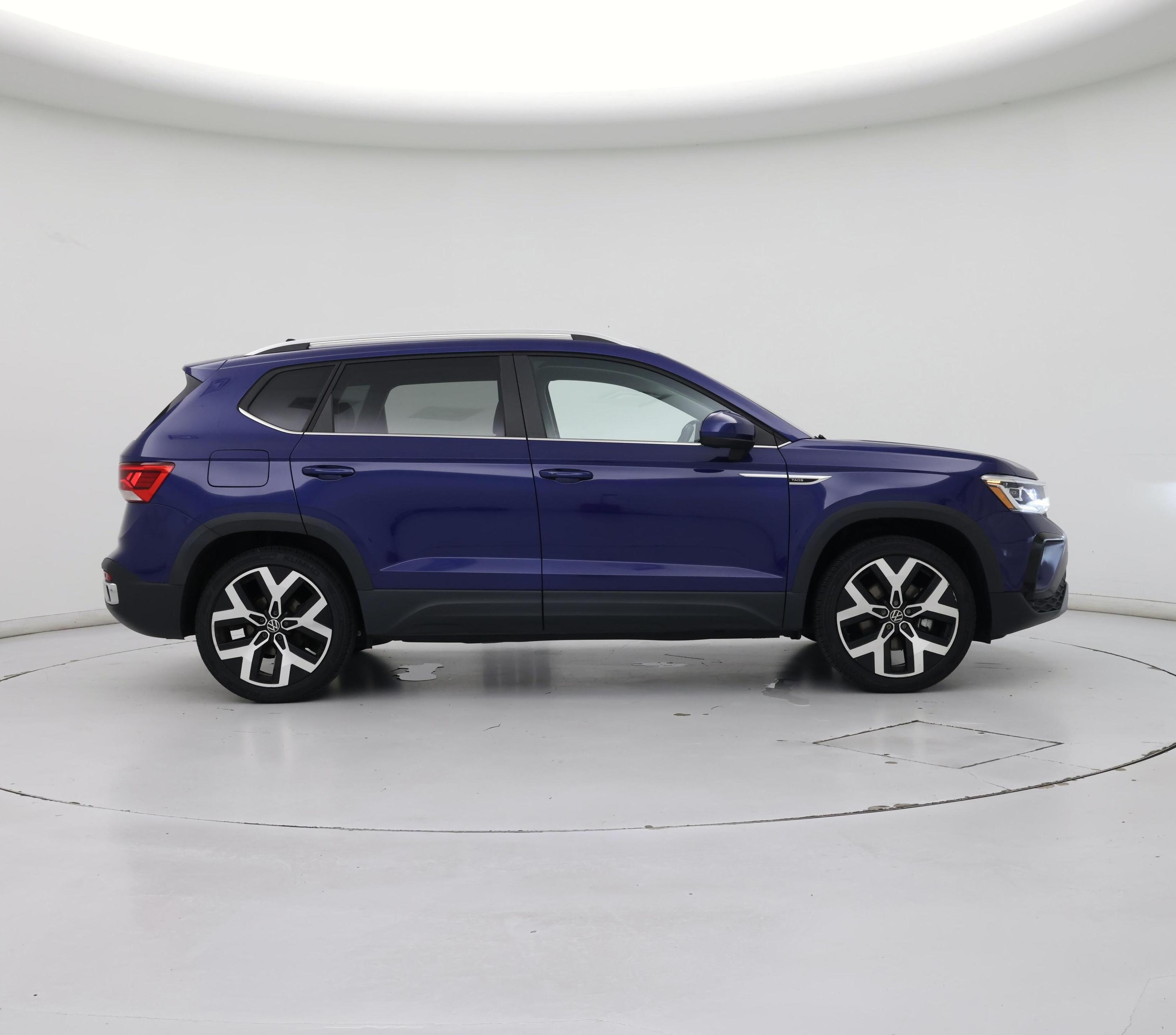 Thumbnail: 2023 Volkswagen Taos - 7