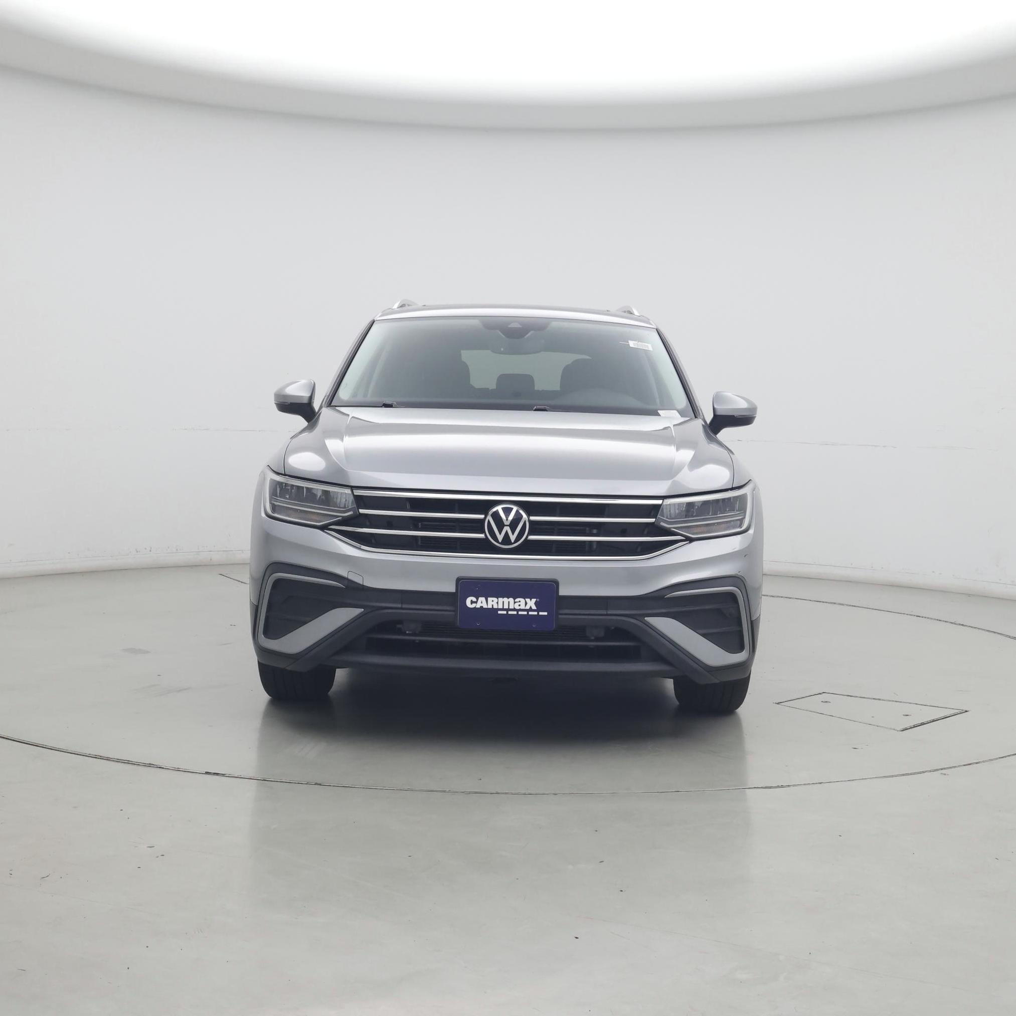 Thumbnail: 2023 Volkswagen Tiguan - 5
