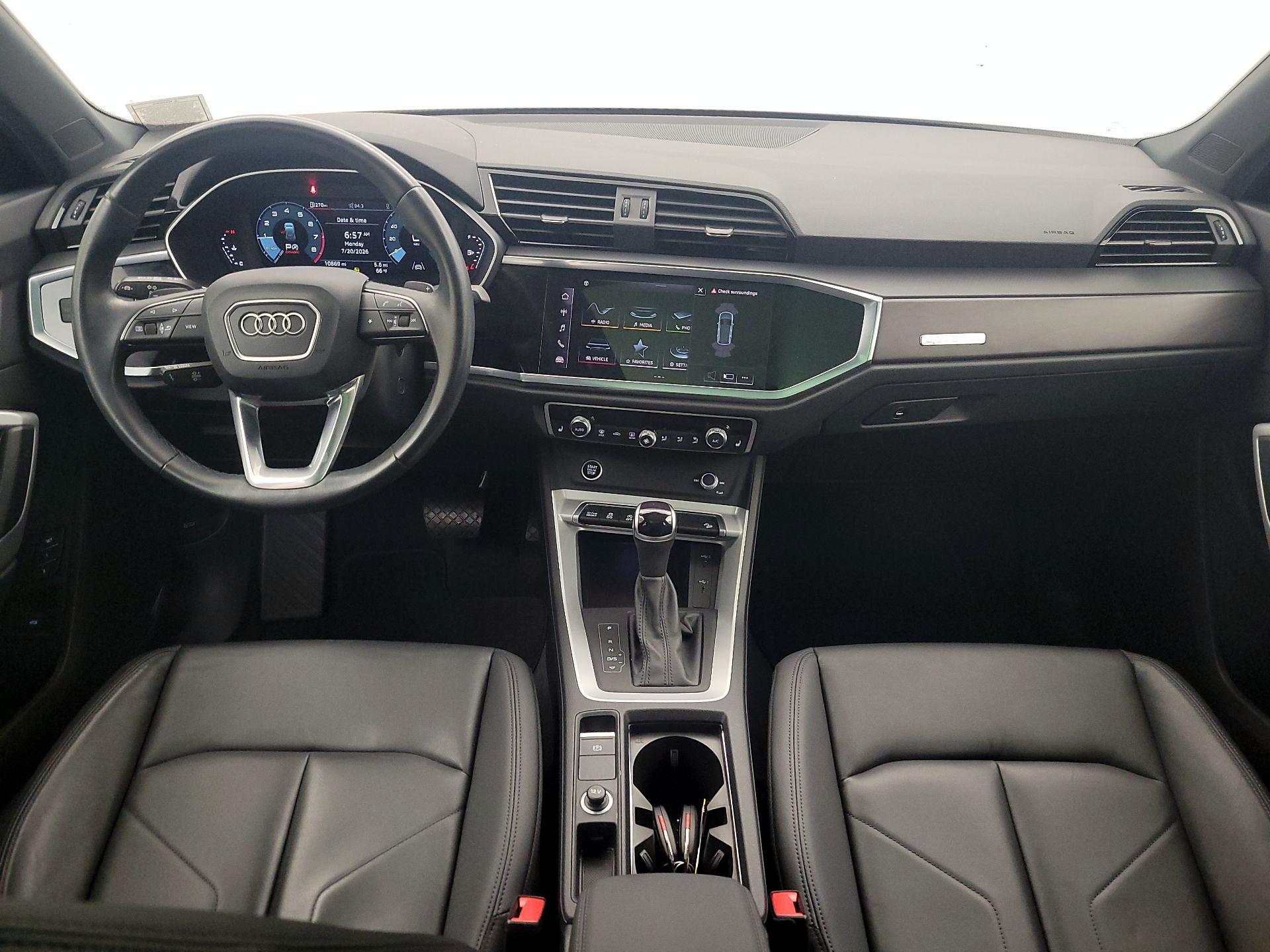 Thumbnail: 2023 Audi Q3 - 9