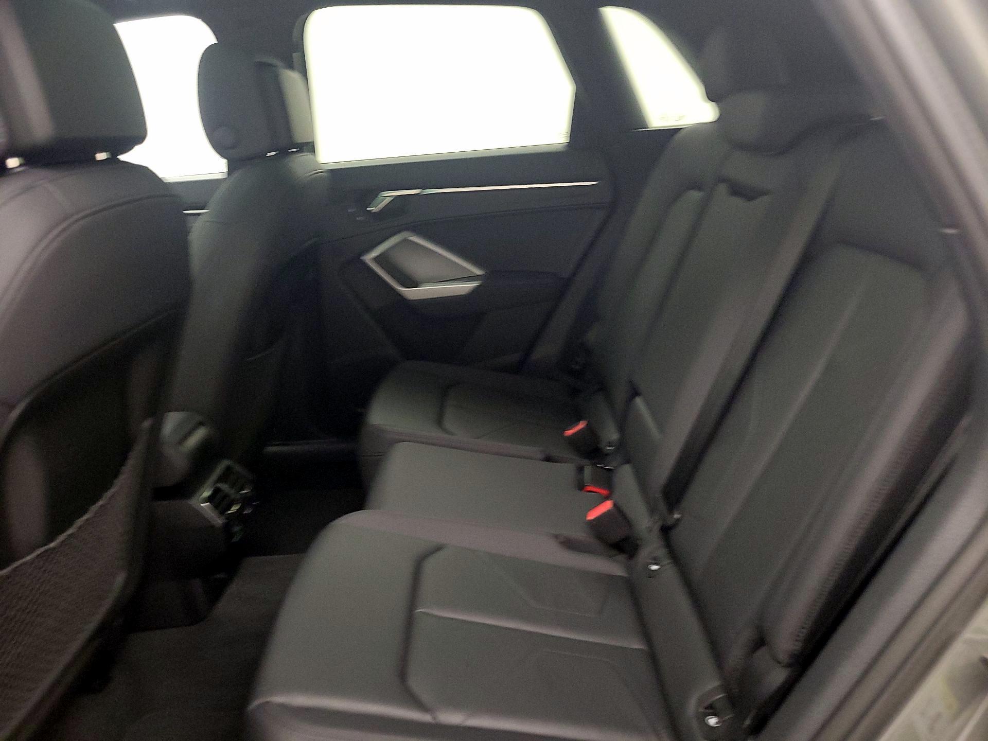 Thumbnail: 2023 Audi Q3 - 20